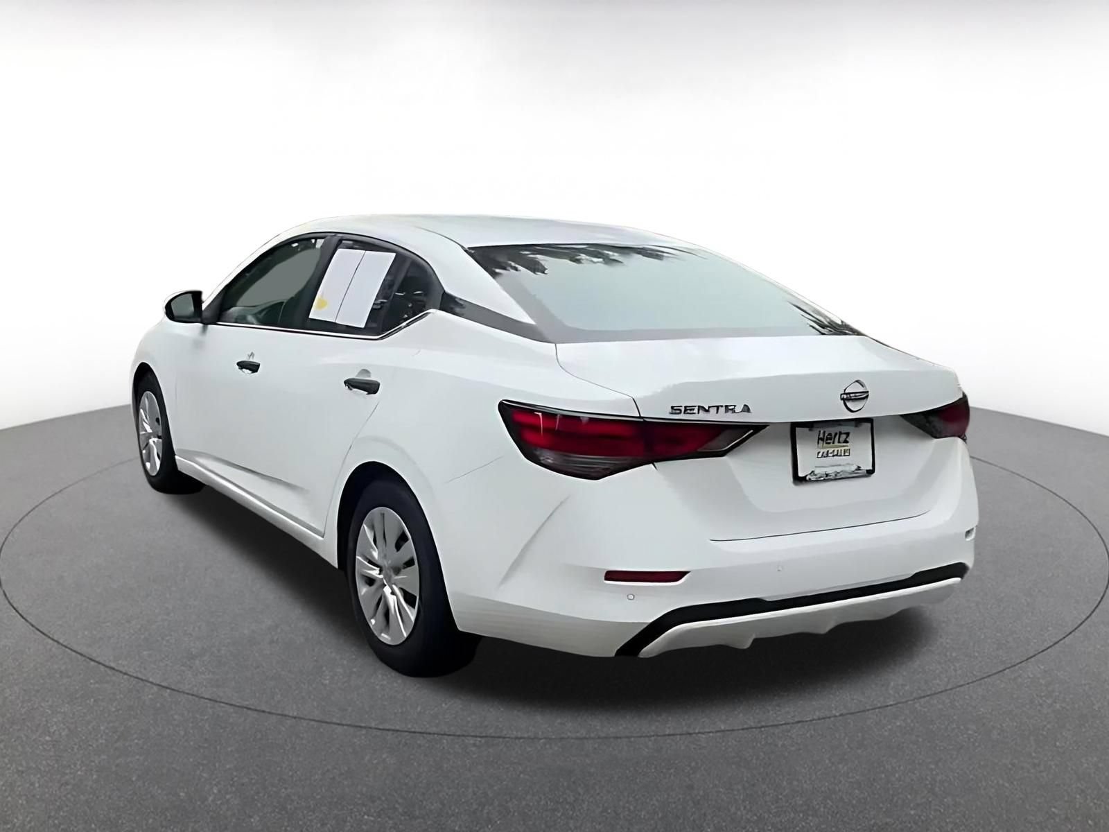 Thumbnail: 2025 Nissan Sentra - 9