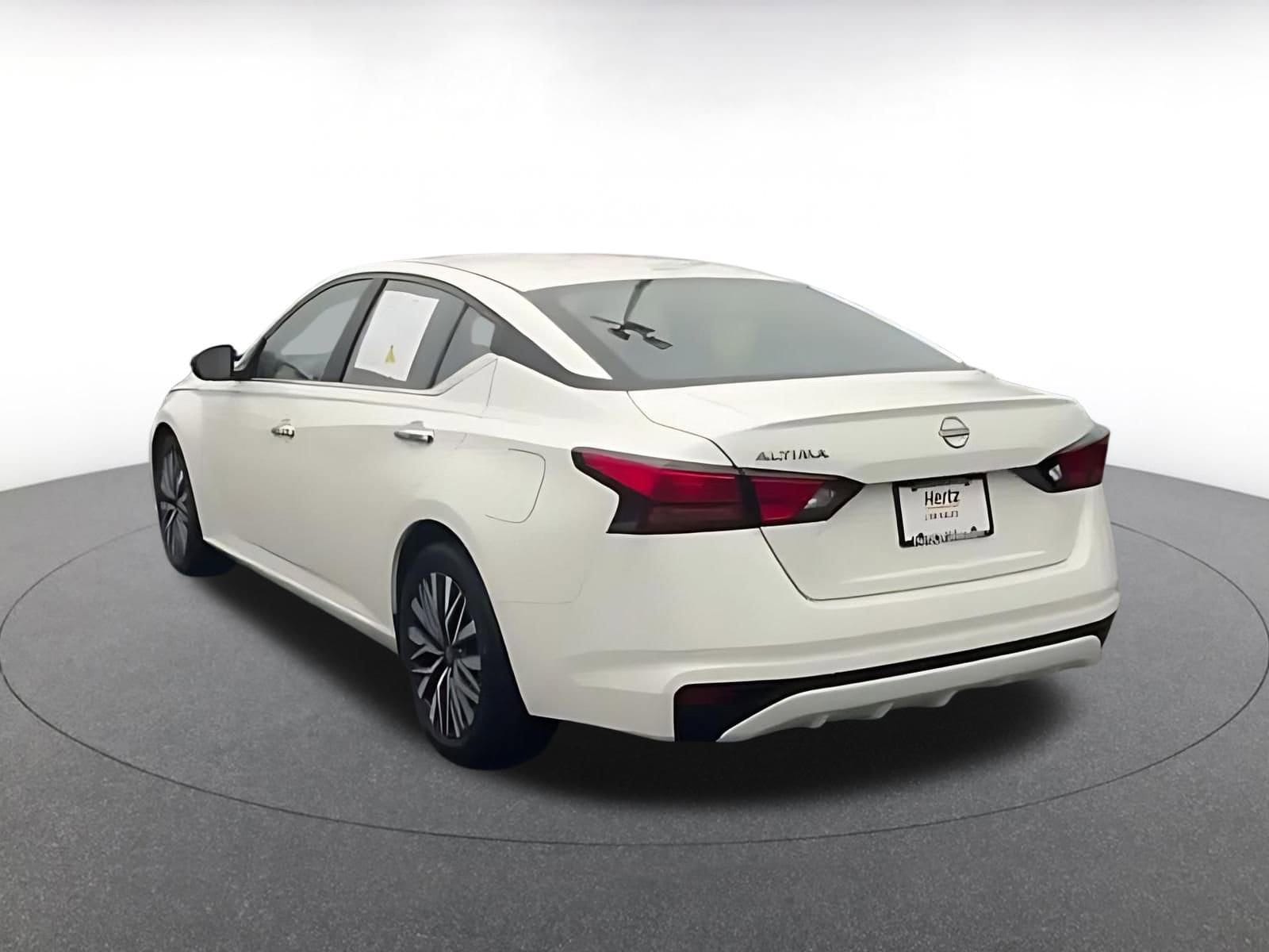 Thumbnail: 2025 Nissan Altima - 11