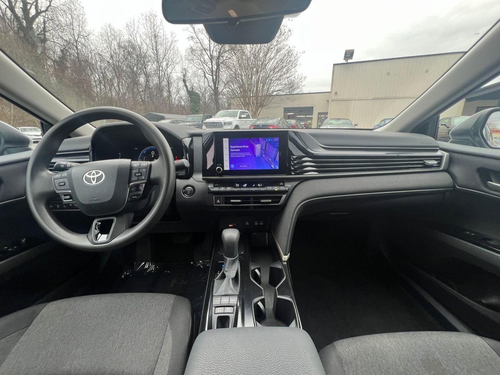 Thumbnail: 2025 Toyota Camry - 28