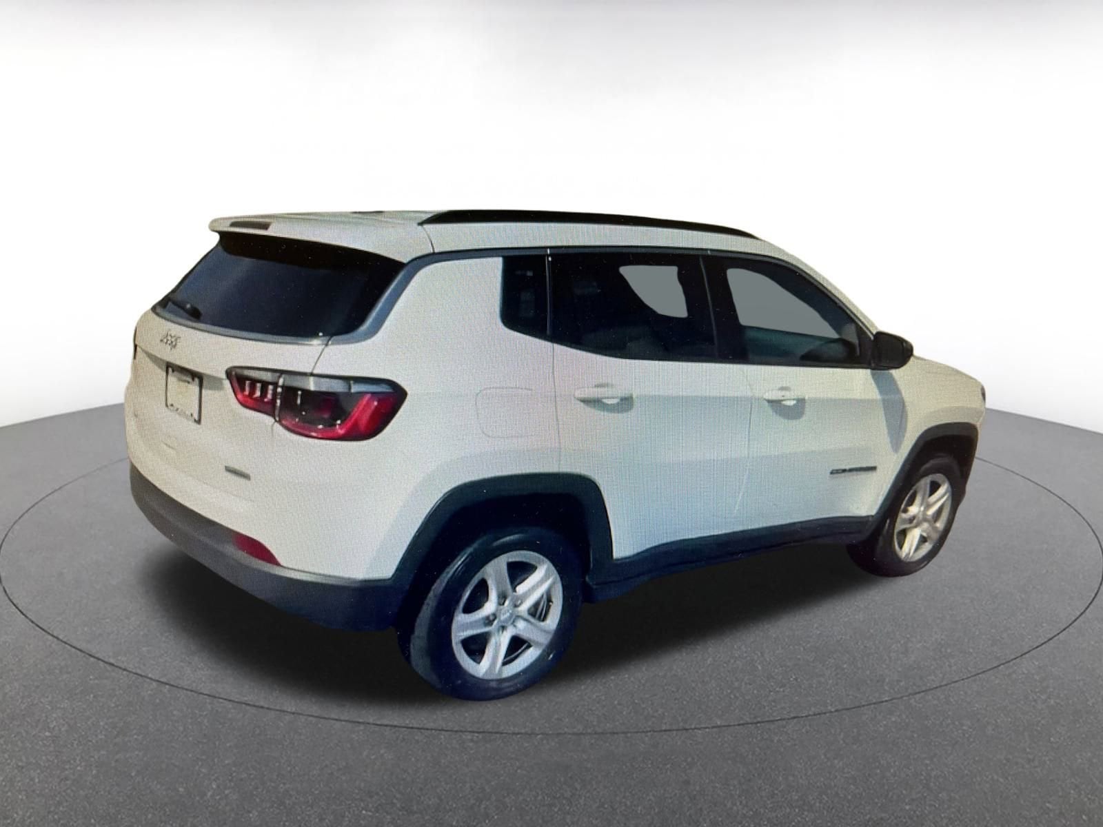 Thumbnail: 2023 Jeep Compass - 10