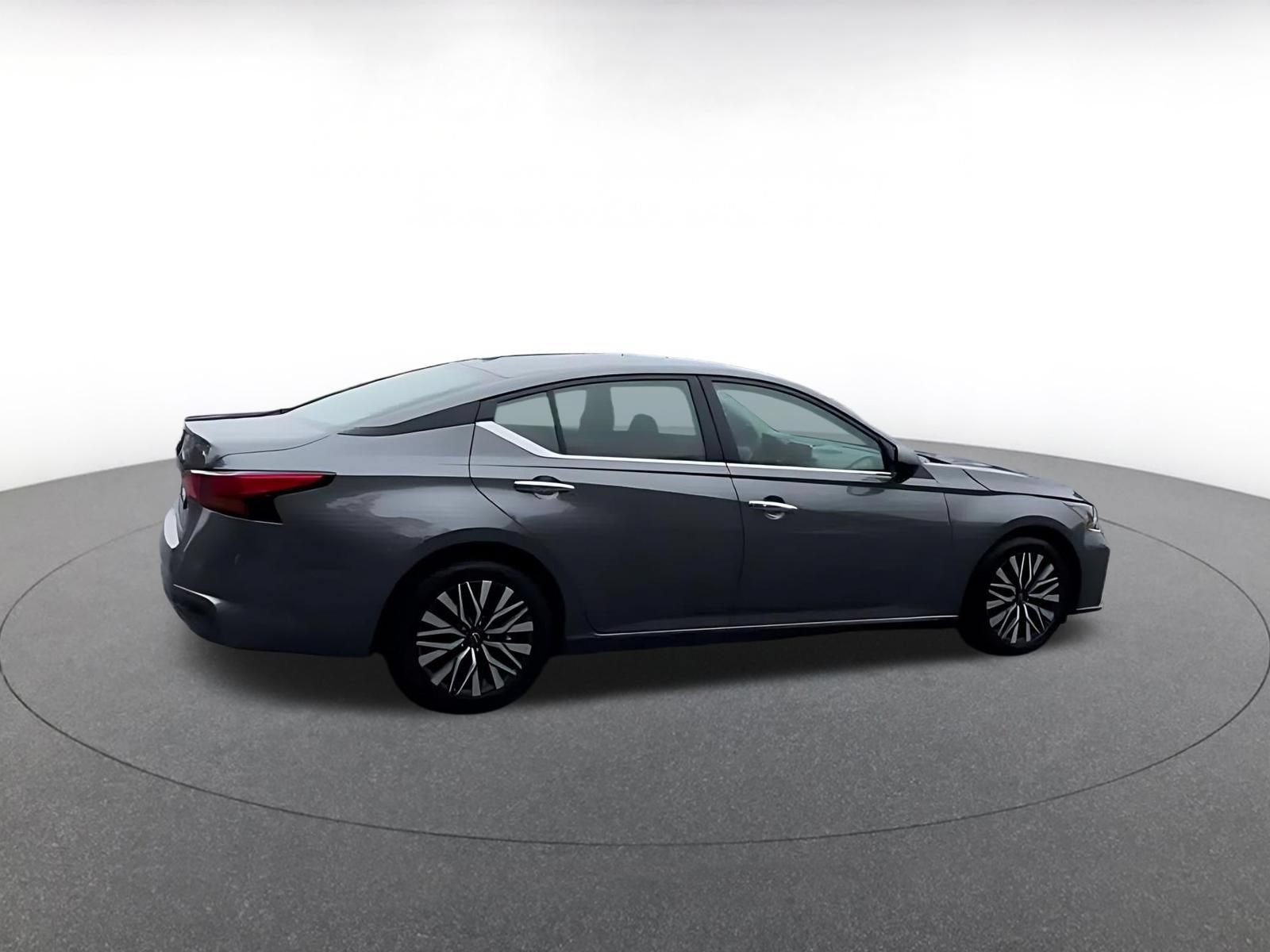 Thumbnail: 2025 Nissan Altima - 15