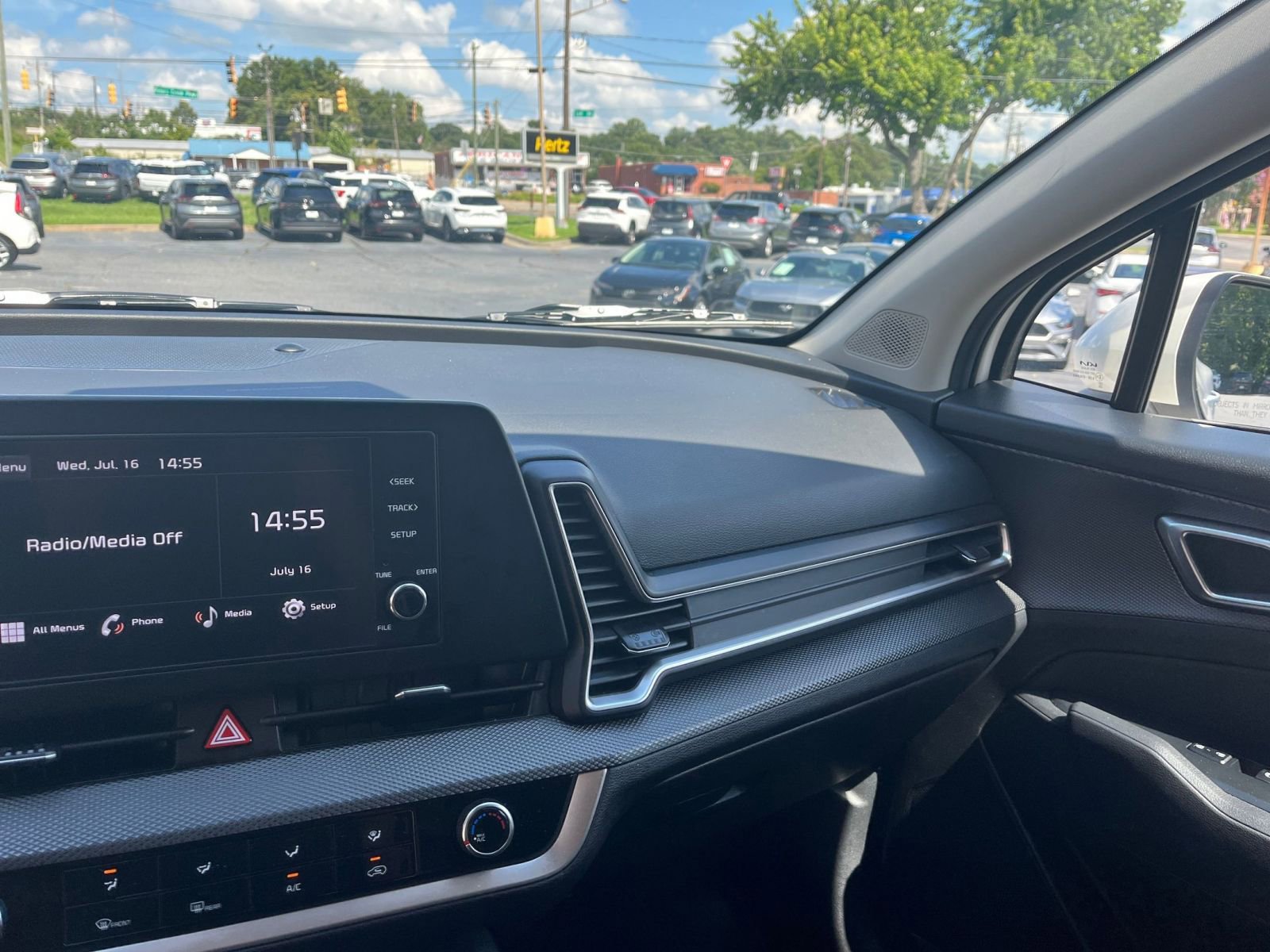 Thumbnail: 2024 Kia Sportage - 31