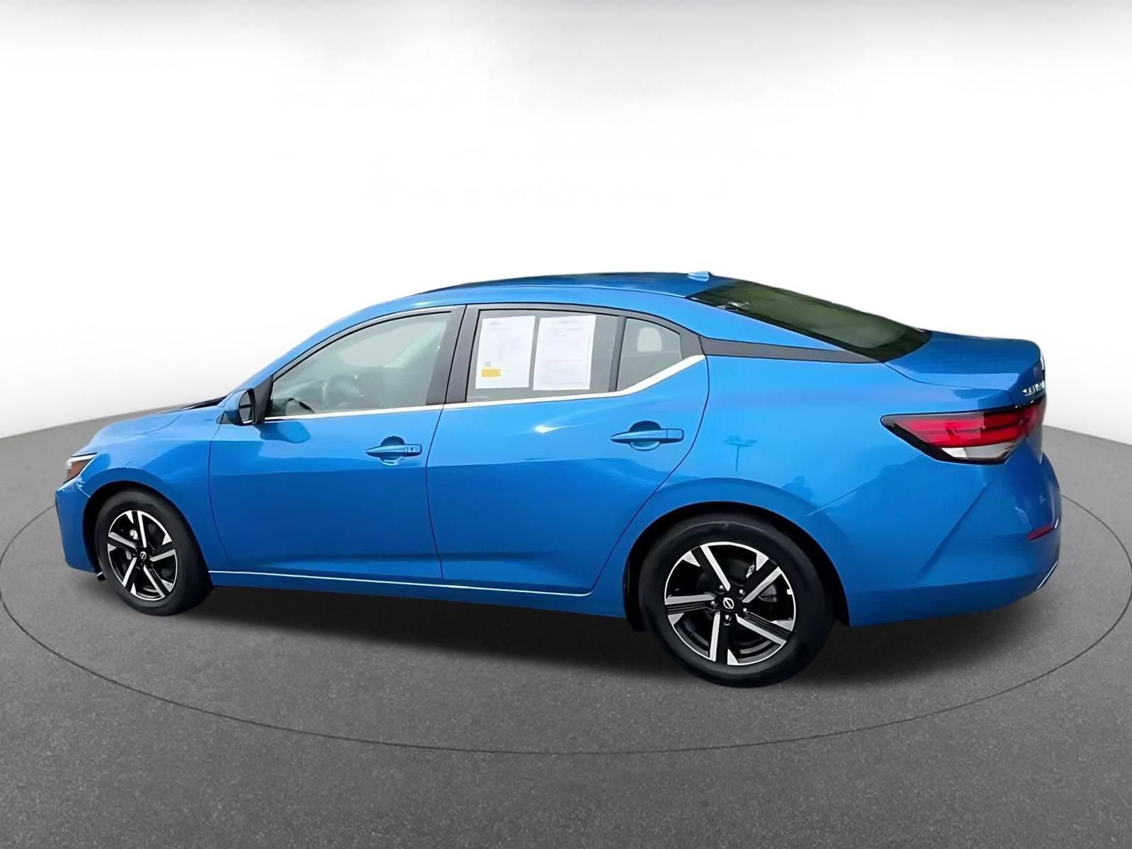 Thumbnail: 2025 Nissan Sentra - 9