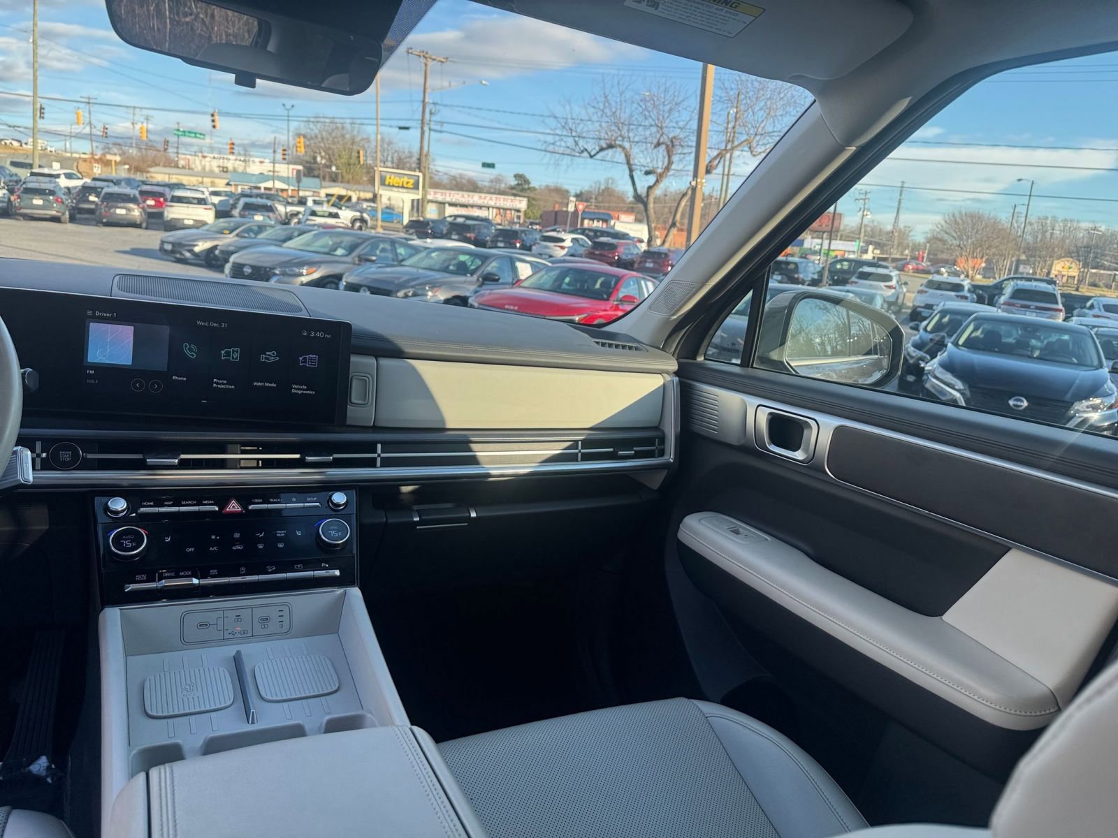 Thumbnail: 2025 Hyundai Santa Fe - 32