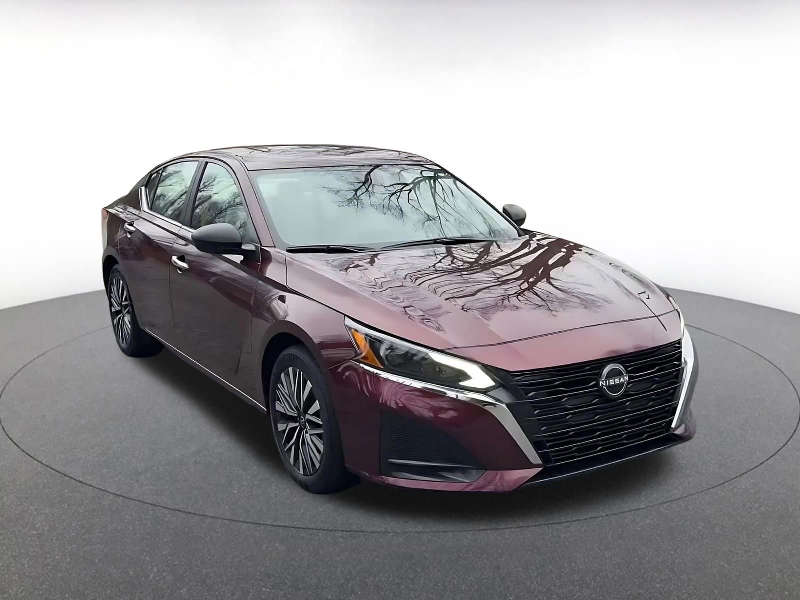 Thumbnail: 2025 Nissan Altima - 2