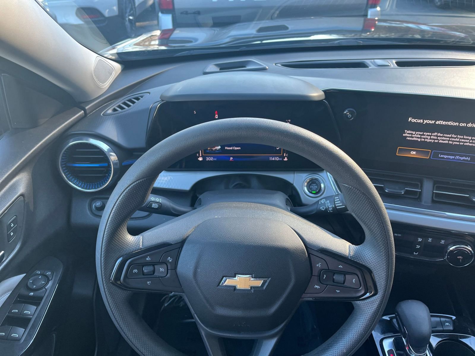 Thumbnail: 2025 Chevrolet Trax - 28