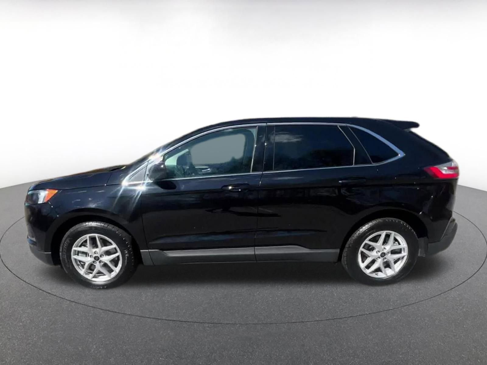 Thumbnail: 2024 Ford Edge - 8