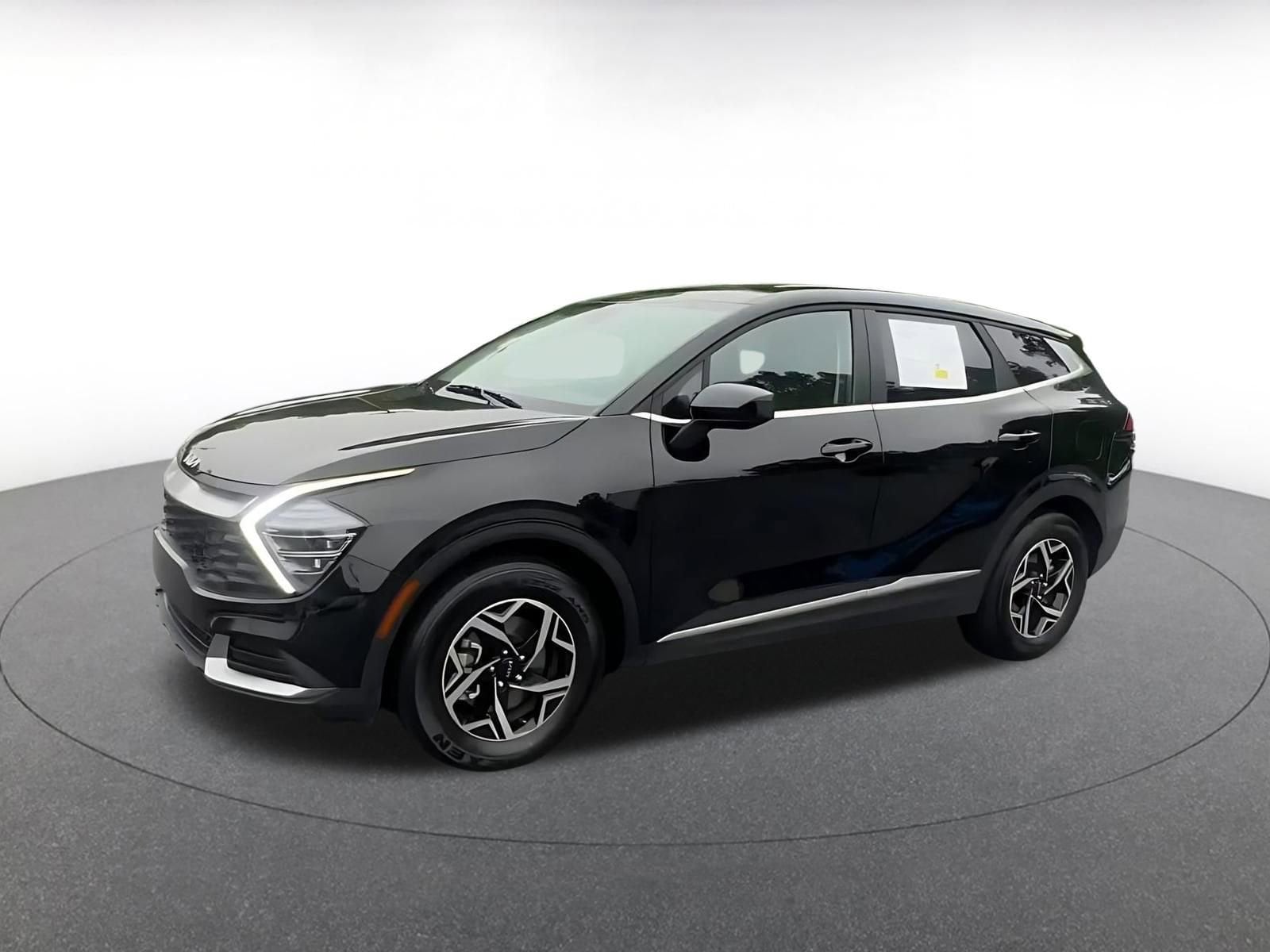 Thumbnail: 2025 Kia Sportage - 8