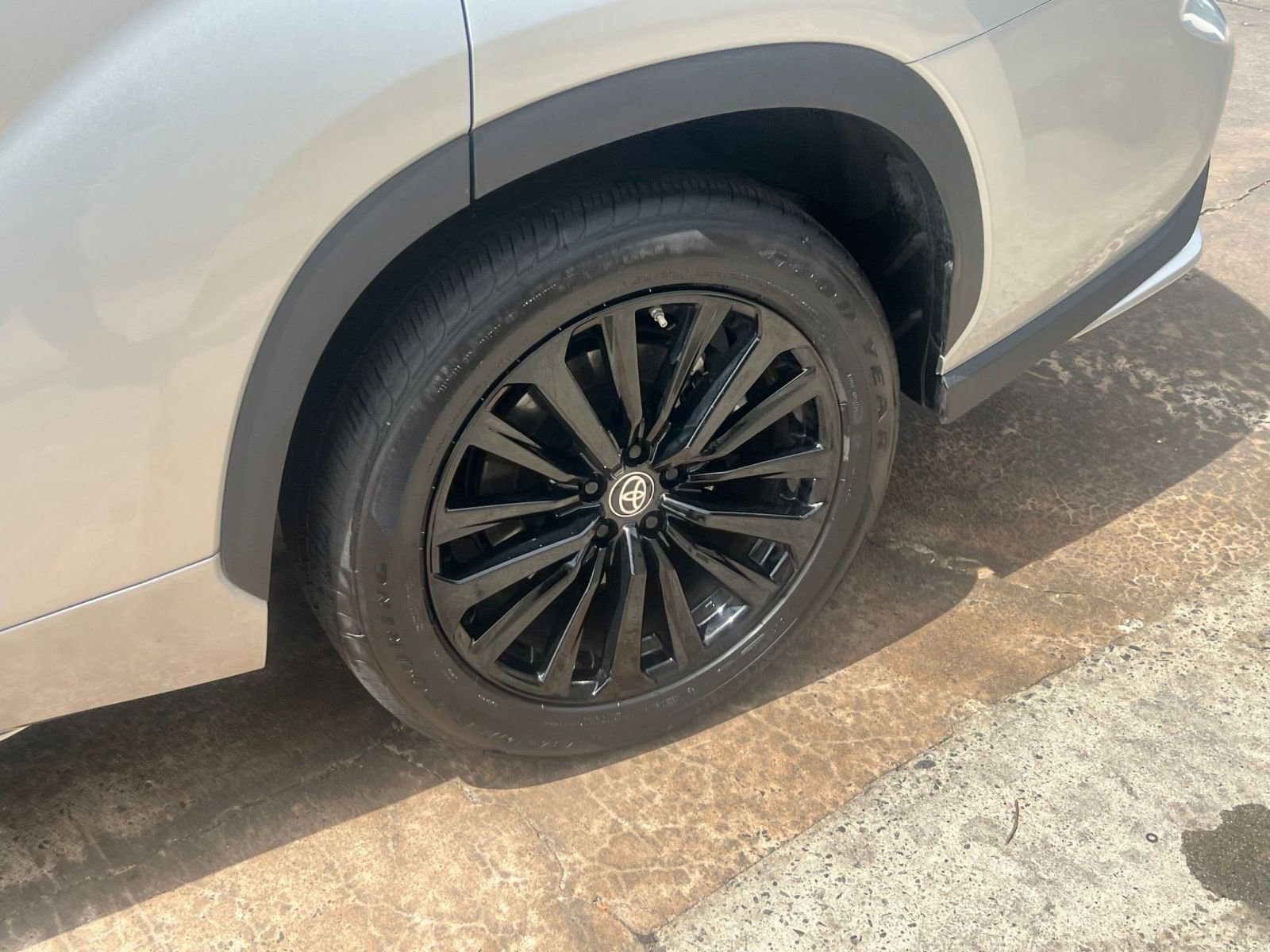 Thumbnail: 2025 Toyota Highlander - 31