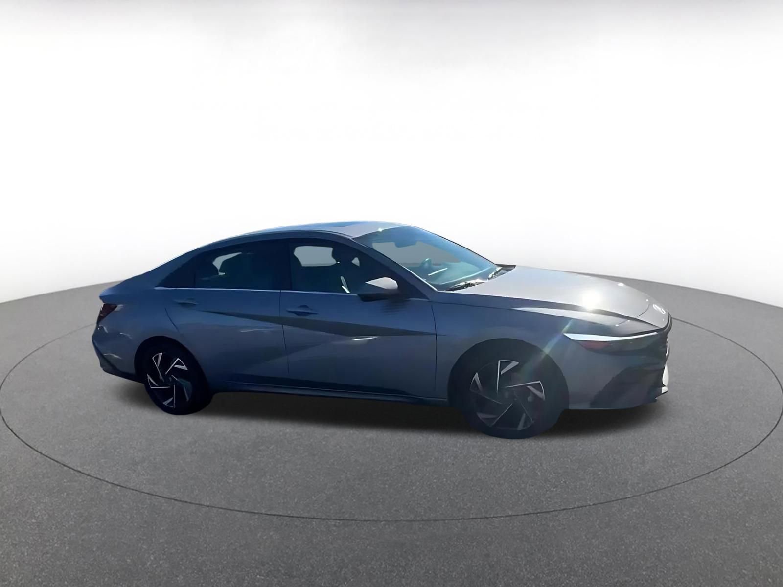 Thumbnail: 2025 Hyundai Elantra - 2