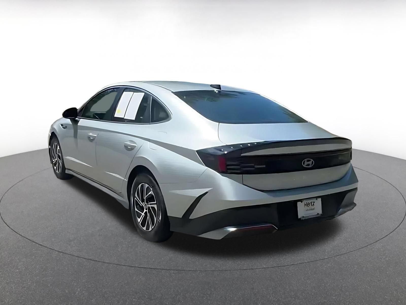Thumbnail: 2026 Hyundai Sonata - 4
