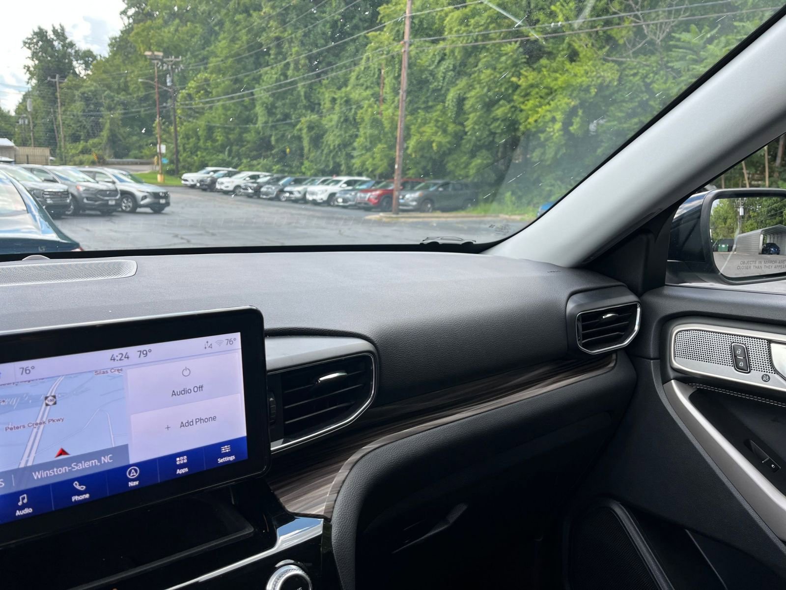 Thumbnail: 2024 Ford Explorer - 31