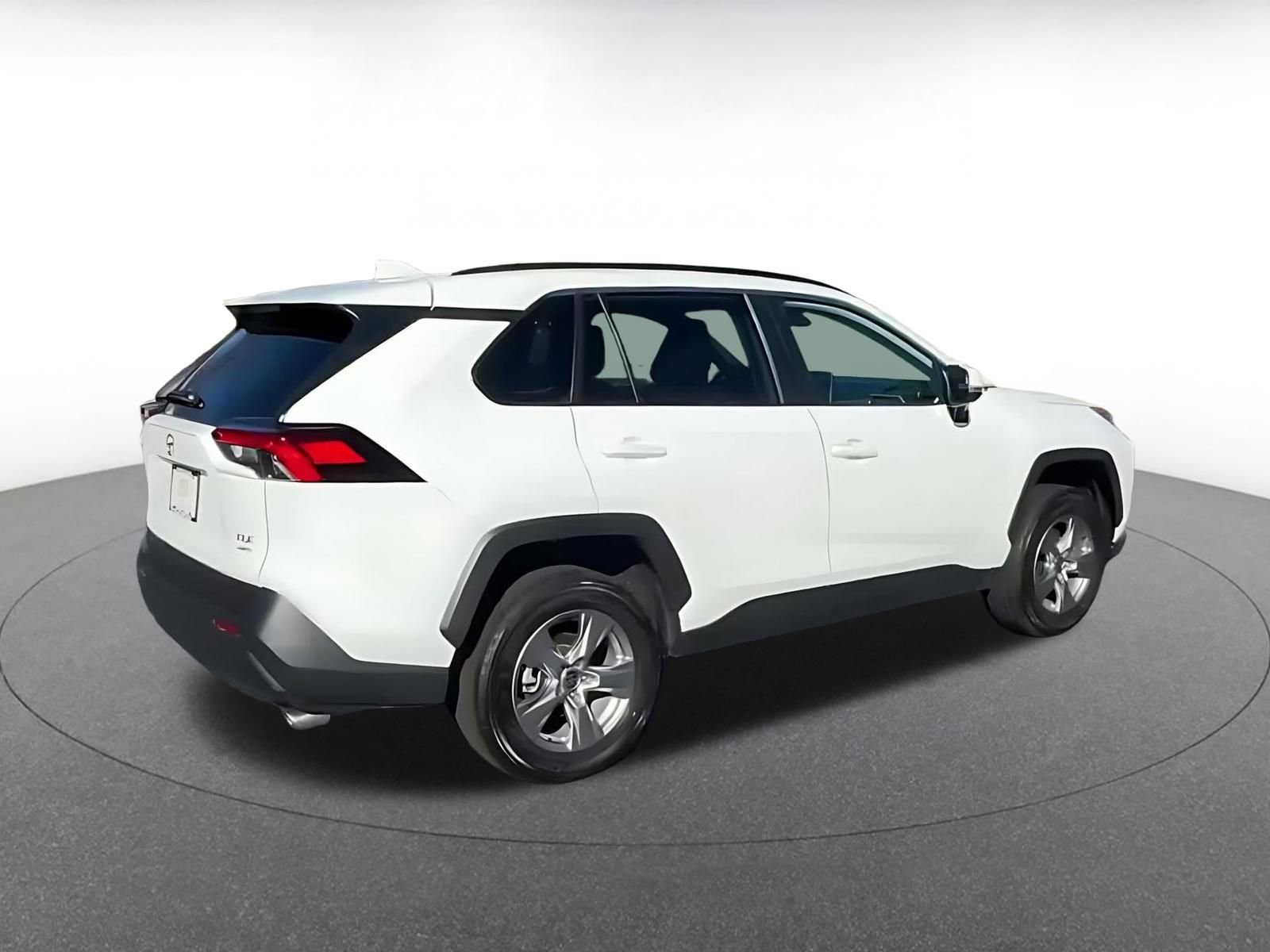 Thumbnail: 2025 Toyota RAV4 - 15