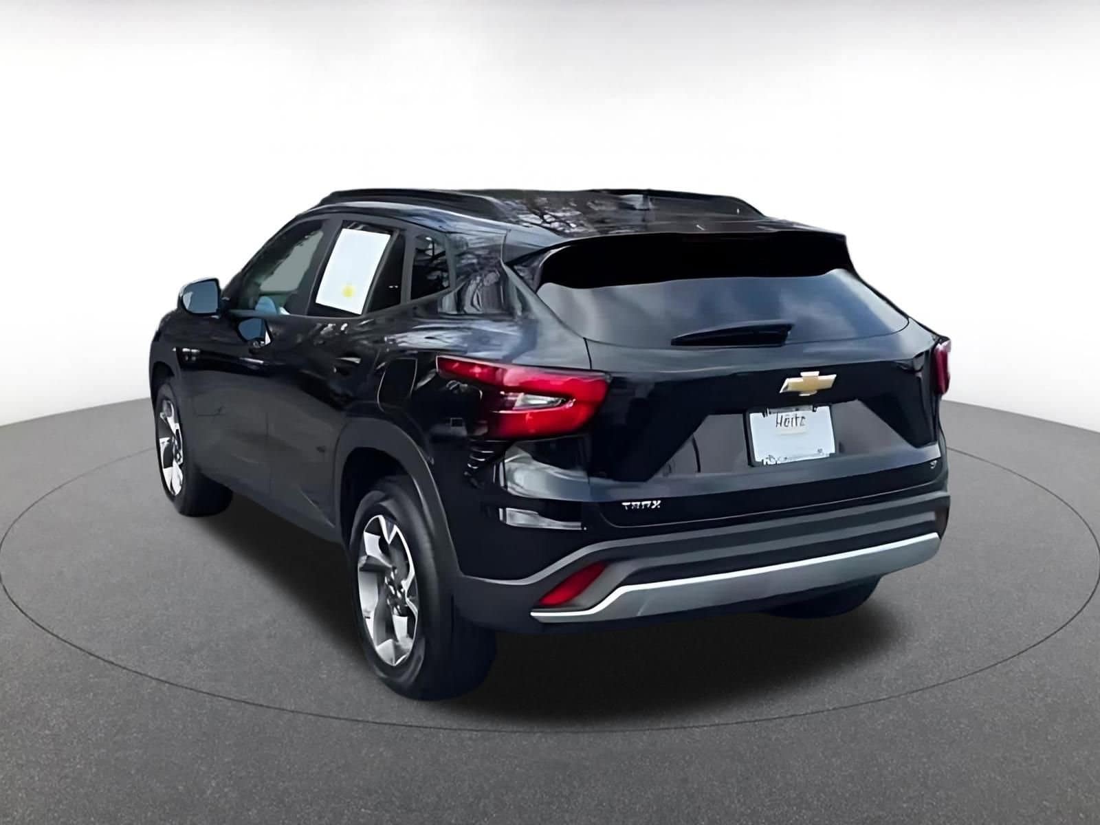 Thumbnail: 2025 Chevrolet Trax - 14