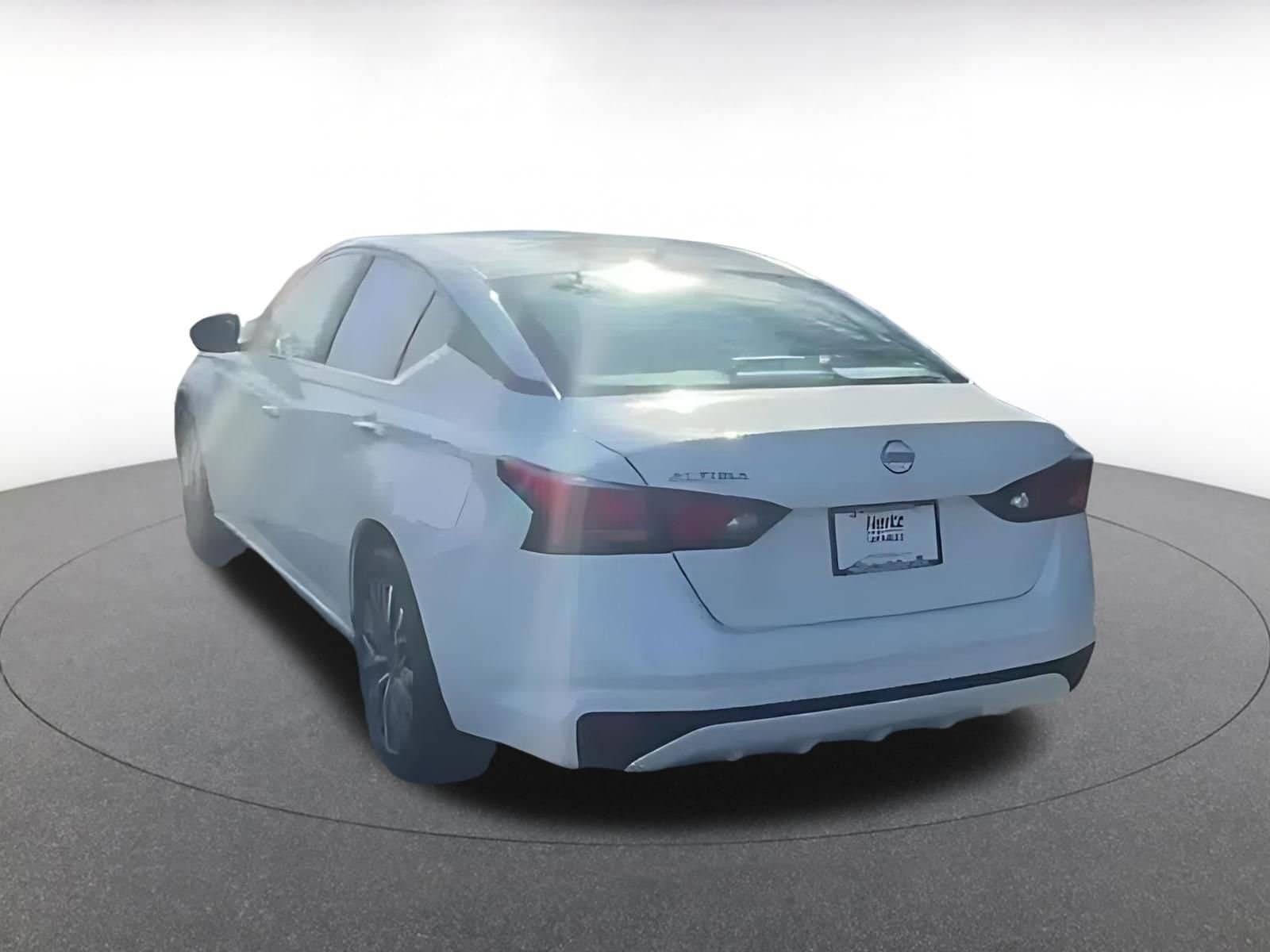 Thumbnail: 2025 Nissan Altima - 11