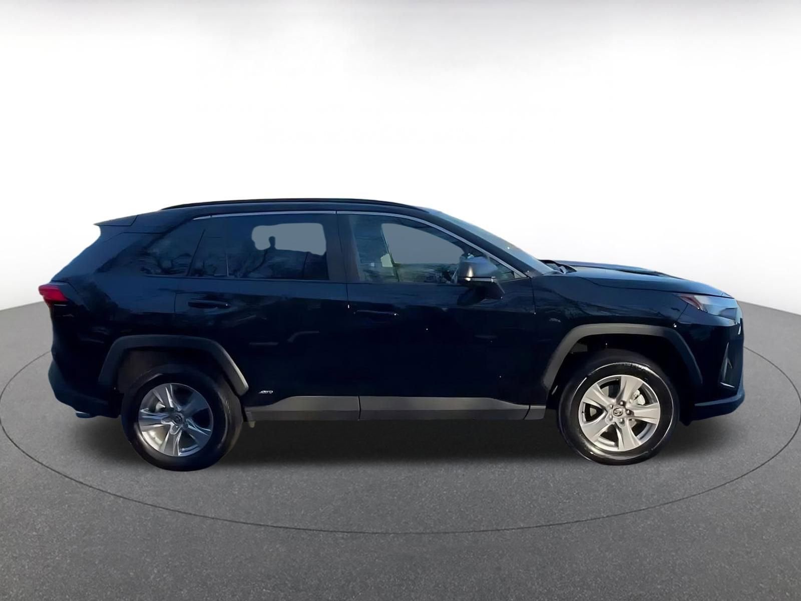 Thumbnail: 2025 Toyota RAV4 - 14