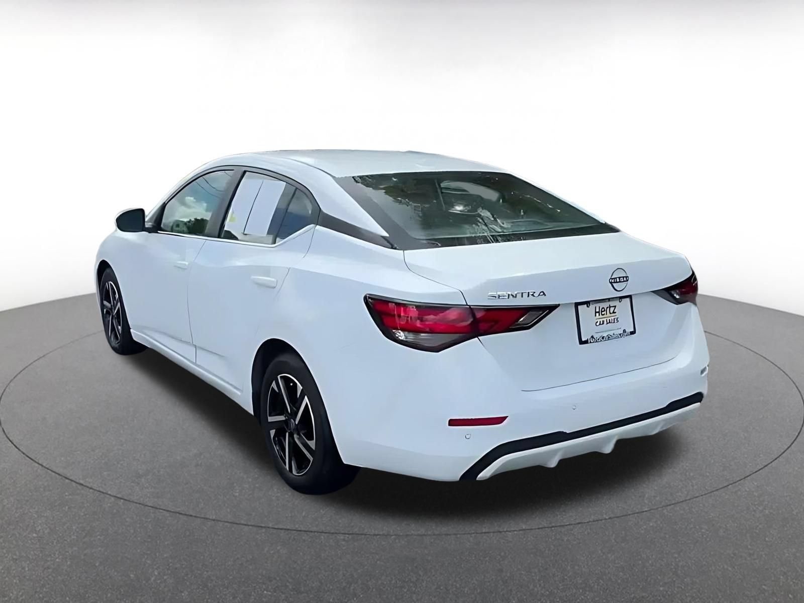 Thumbnail: 2025 Nissan Sentra - 10