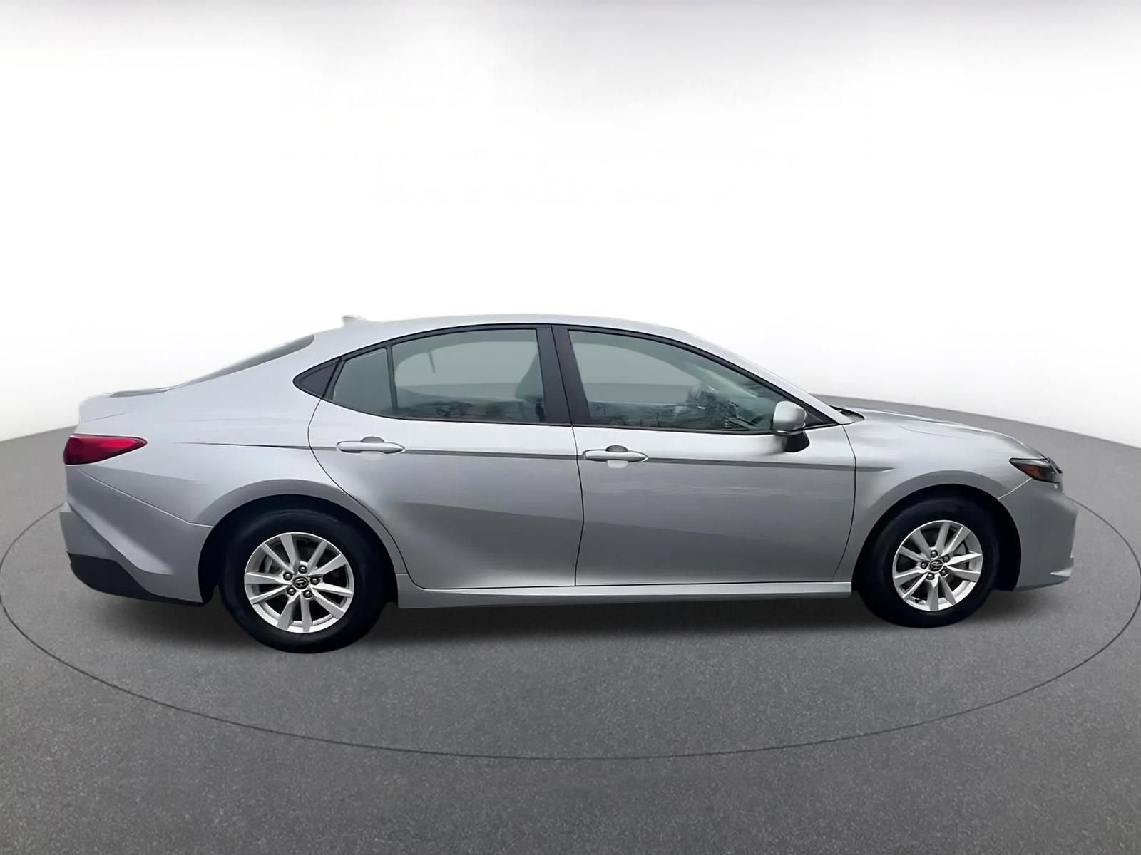 Thumbnail: 2025 Toyota Camry - 16