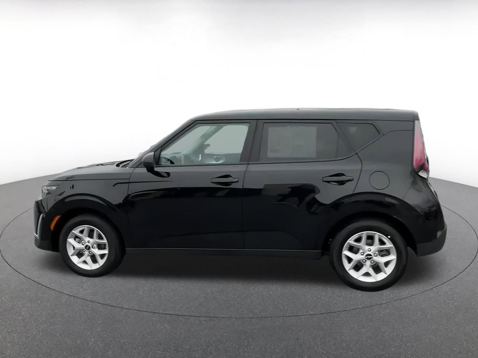 Thumbnail: 2024 Kia Soul - 7