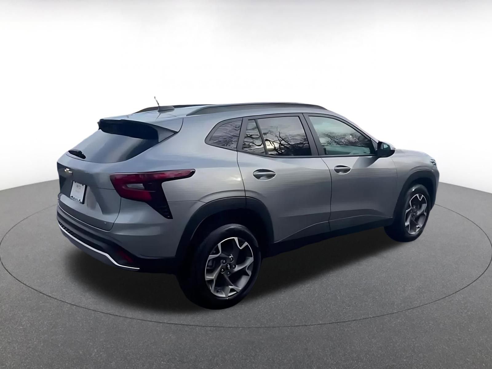 Thumbnail: 2025 Chevrolet Trax - 14