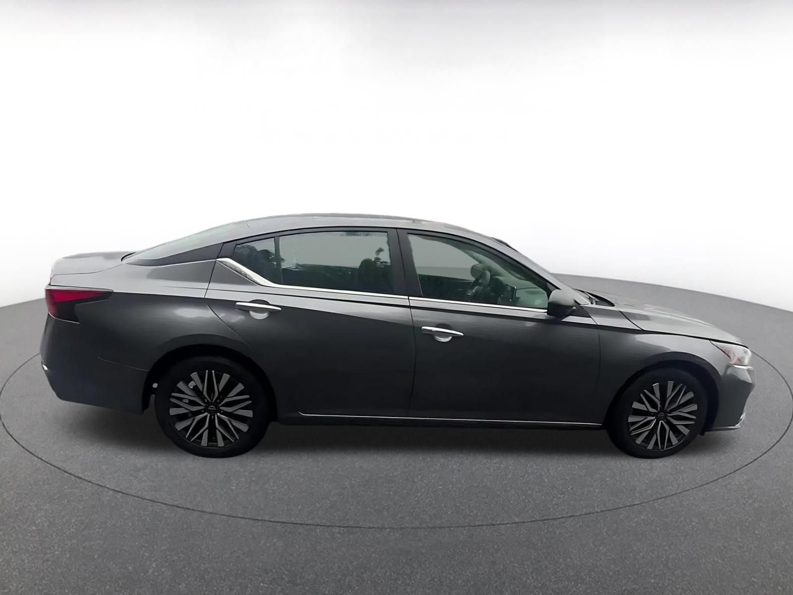 Thumbnail: 2025 Nissan Altima - 16