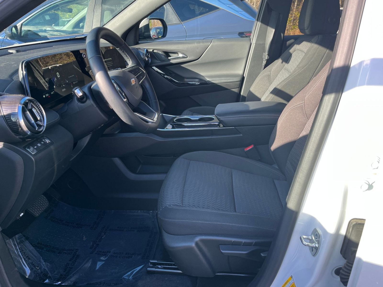 Thumbnail: 2025 Chevrolet Equinox - 21