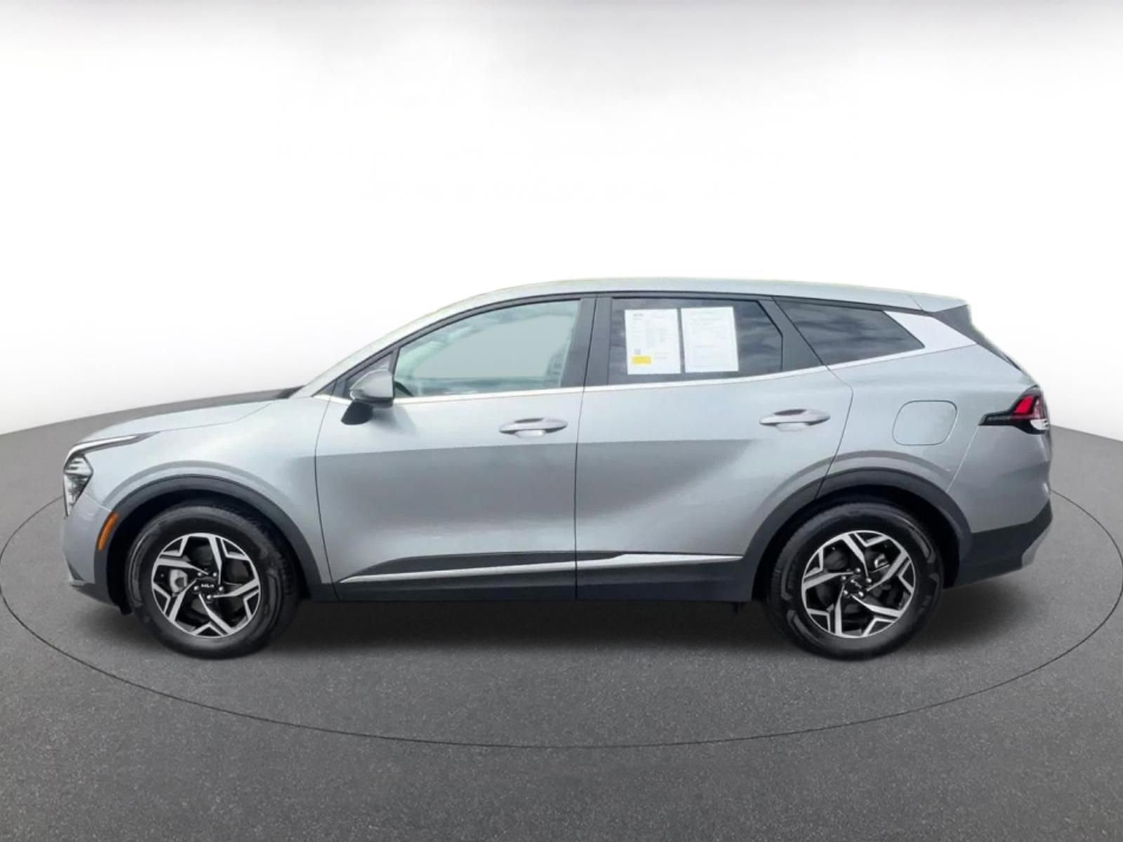 Thumbnail: 2025 Kia Sportage - 9