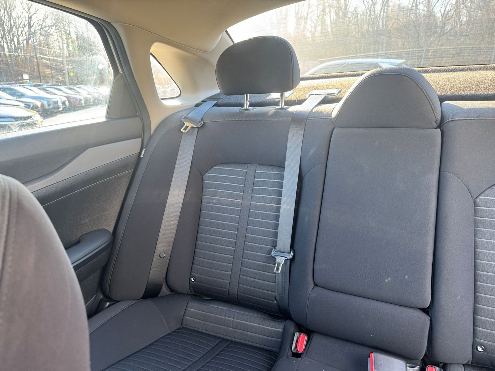 Thumbnail: 2025 Kia K5 - 33