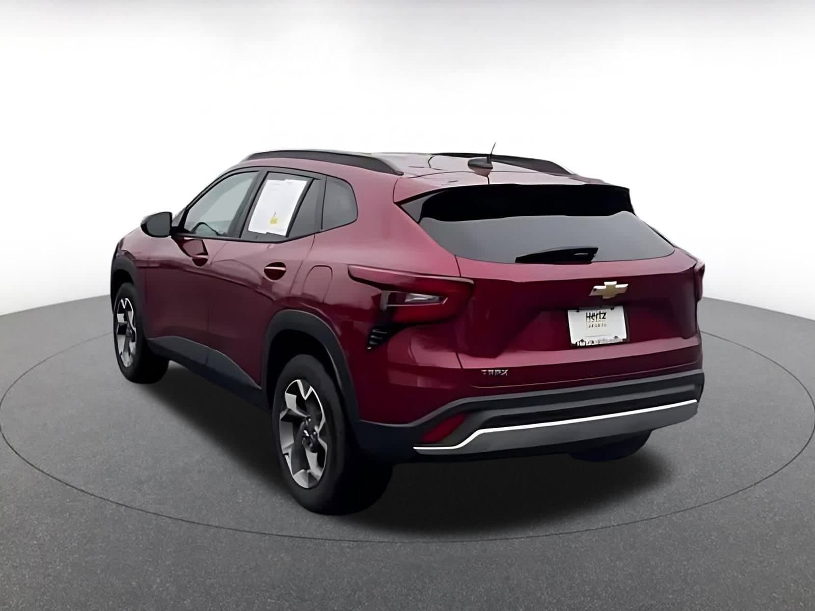 Thumbnail: 2025 Chevrolet Trax - 11