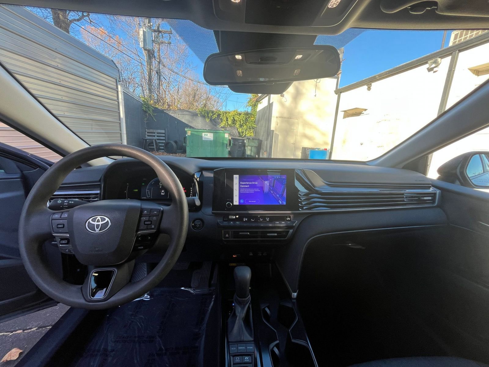 Thumbnail: 2025 Toyota Camry - 28