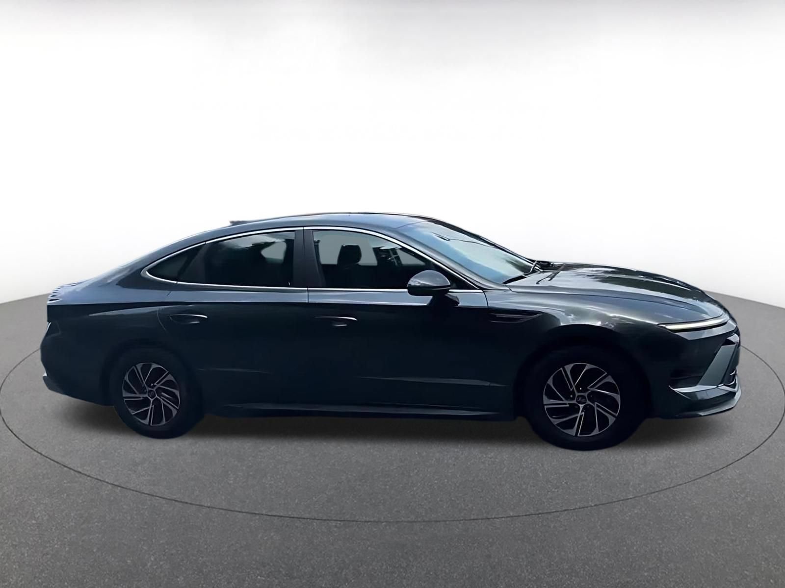 Thumbnail: 2026 Hyundai Sonata - 10