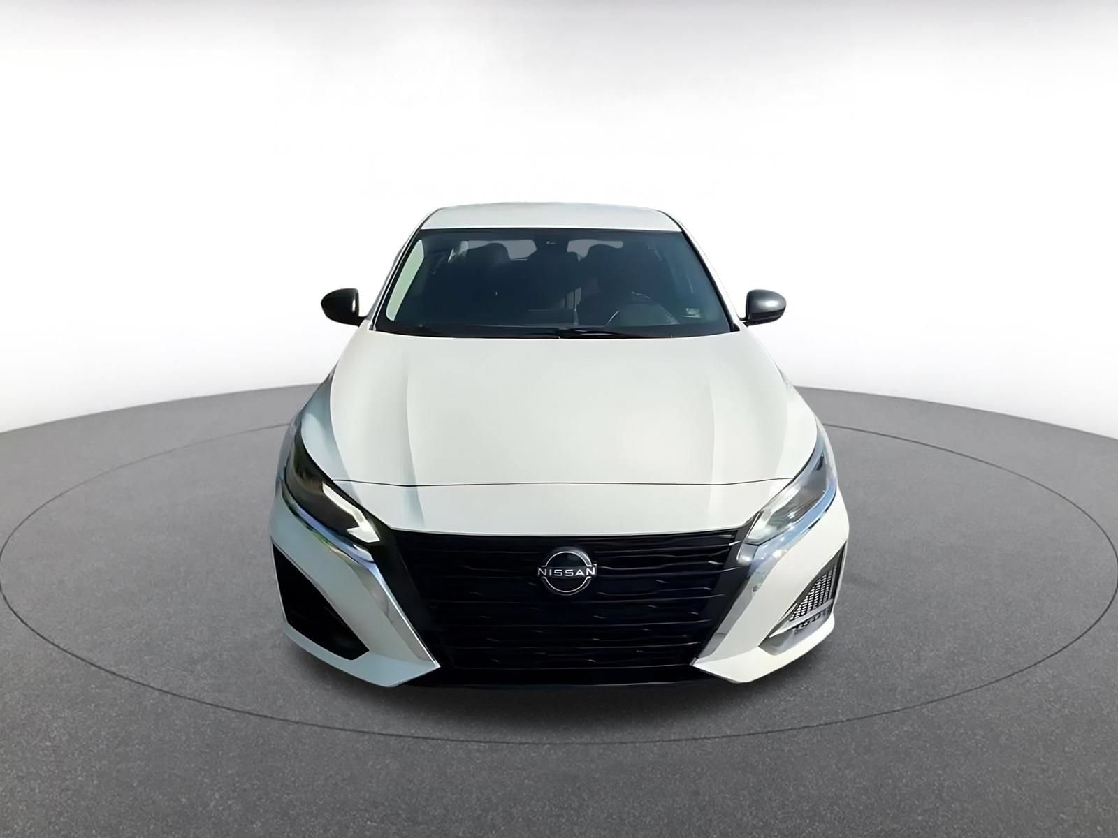 Thumbnail: 2025 Nissan Altima - 4