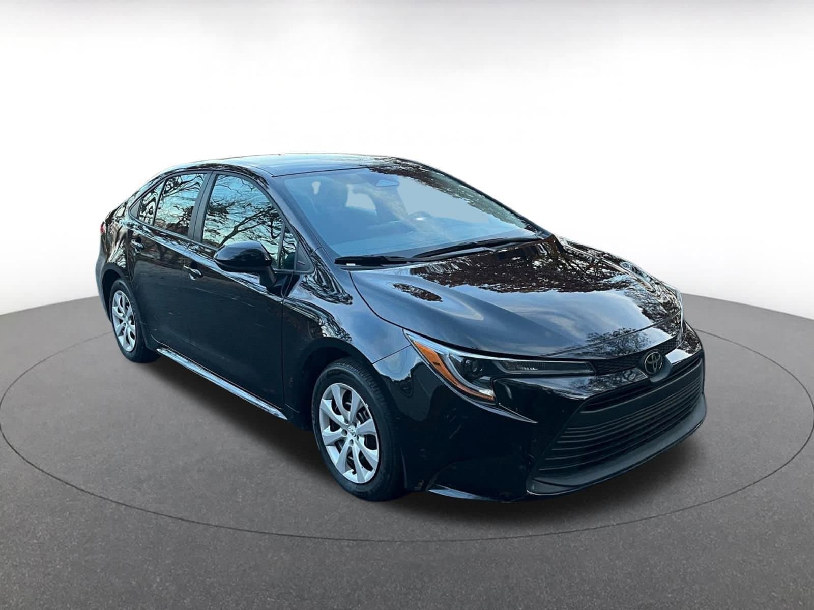 Thumbnail: 2025 Toyota Corolla - 1