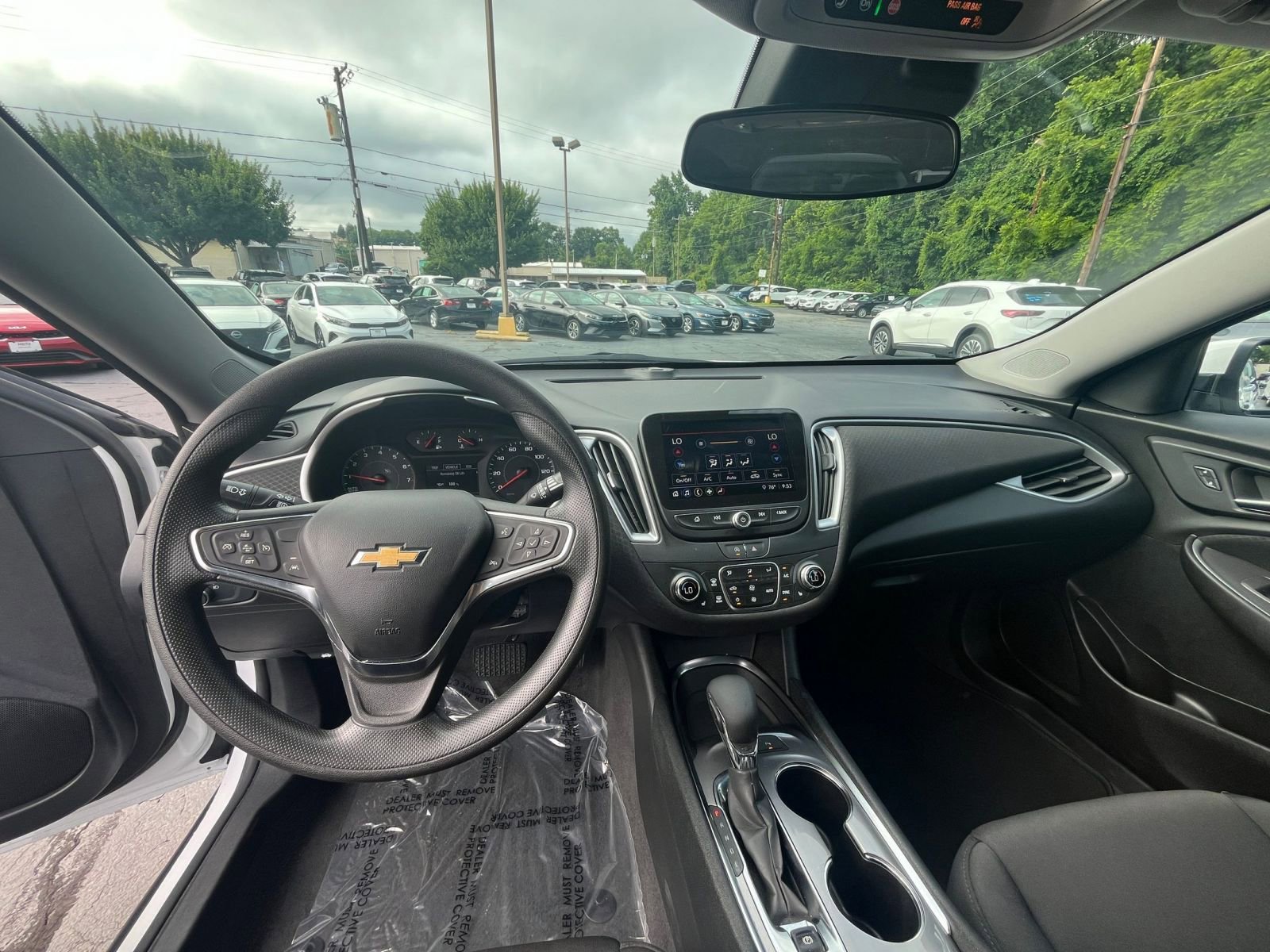 Thumbnail: 2024 Chevrolet Malibu - 28