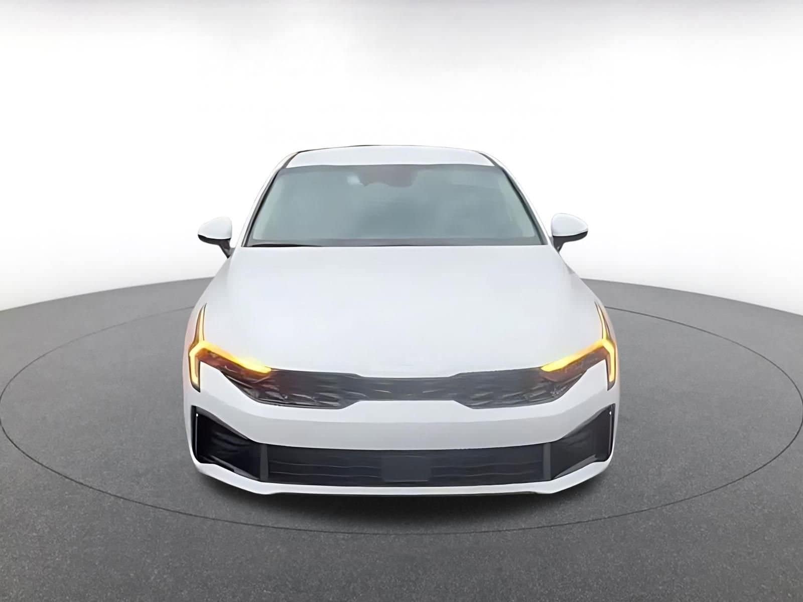 Thumbnail: 2025 Kia K5 - 4