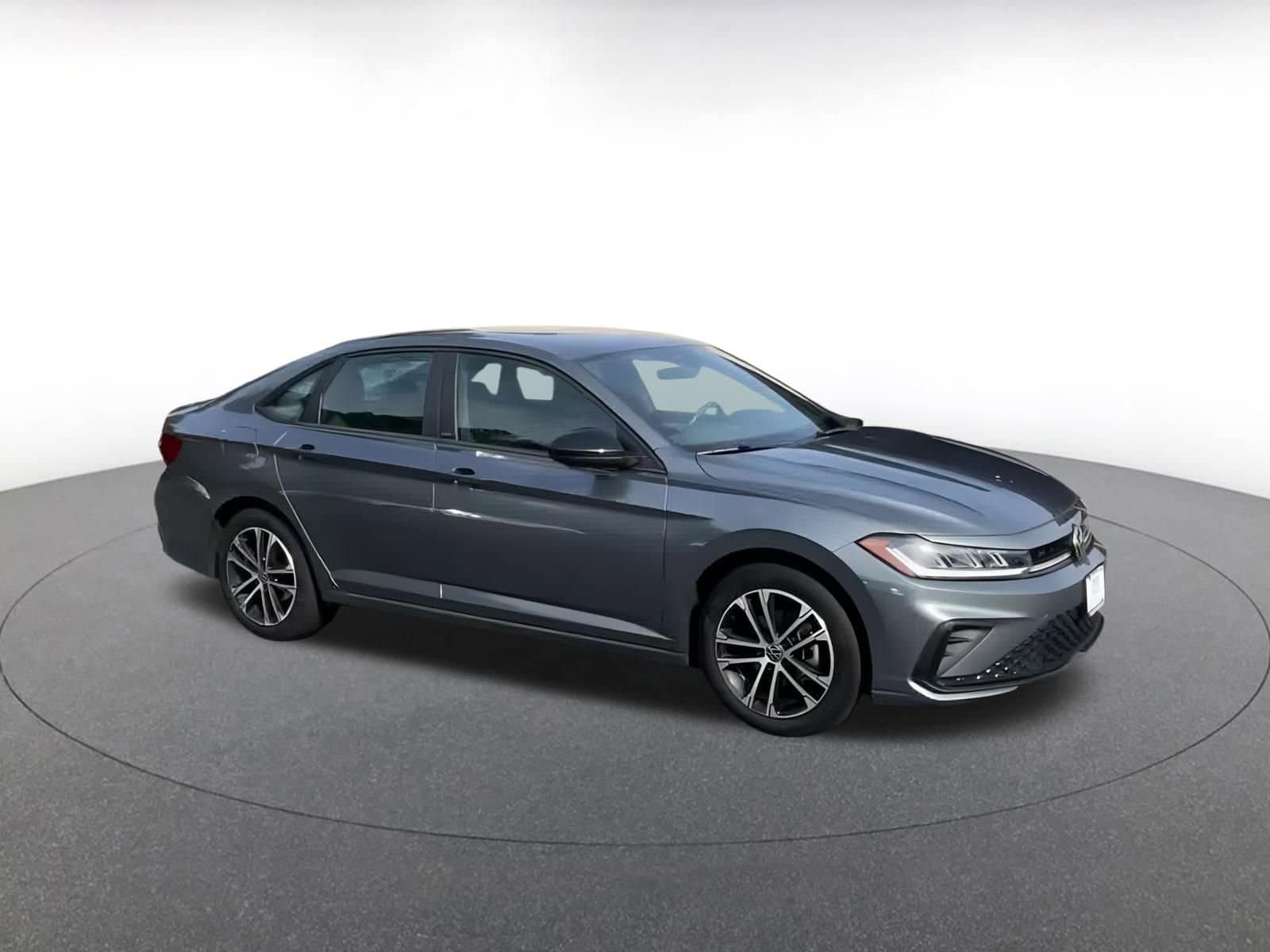 Thumbnail: 2025 Volkswagen Jetta - 2