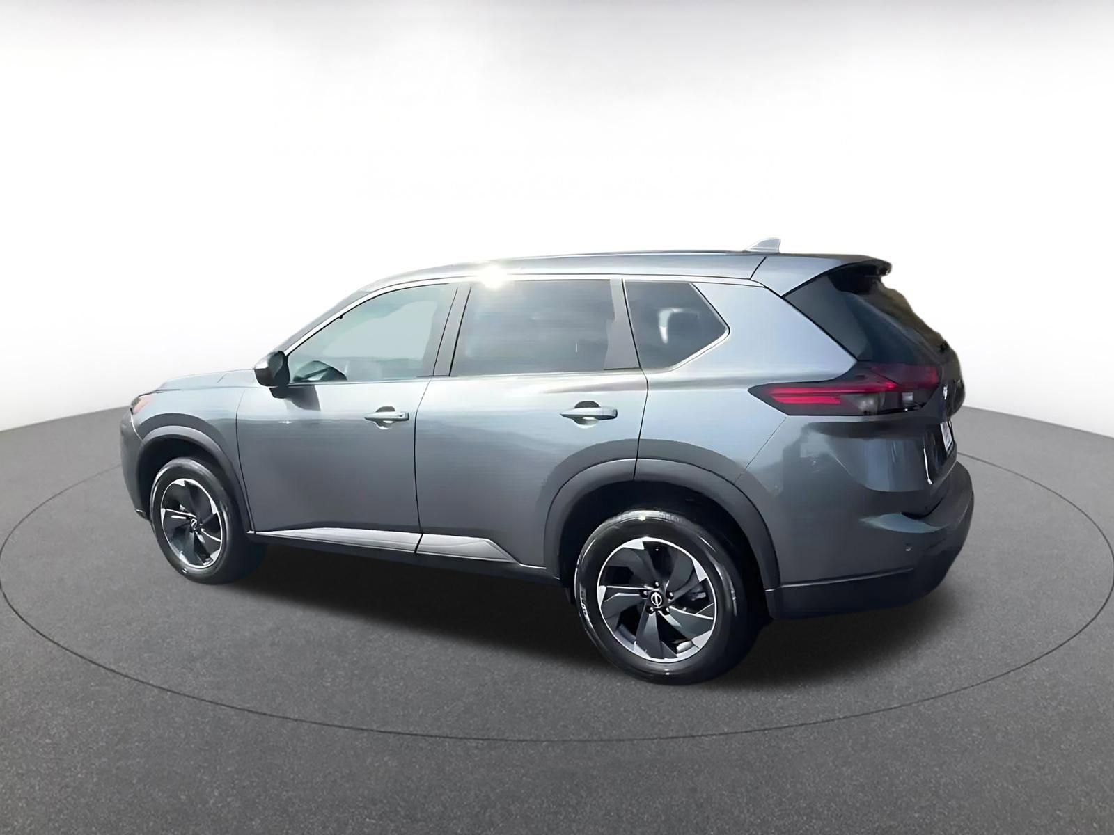 Thumbnail: 2025 Nissan Rogue - 10
