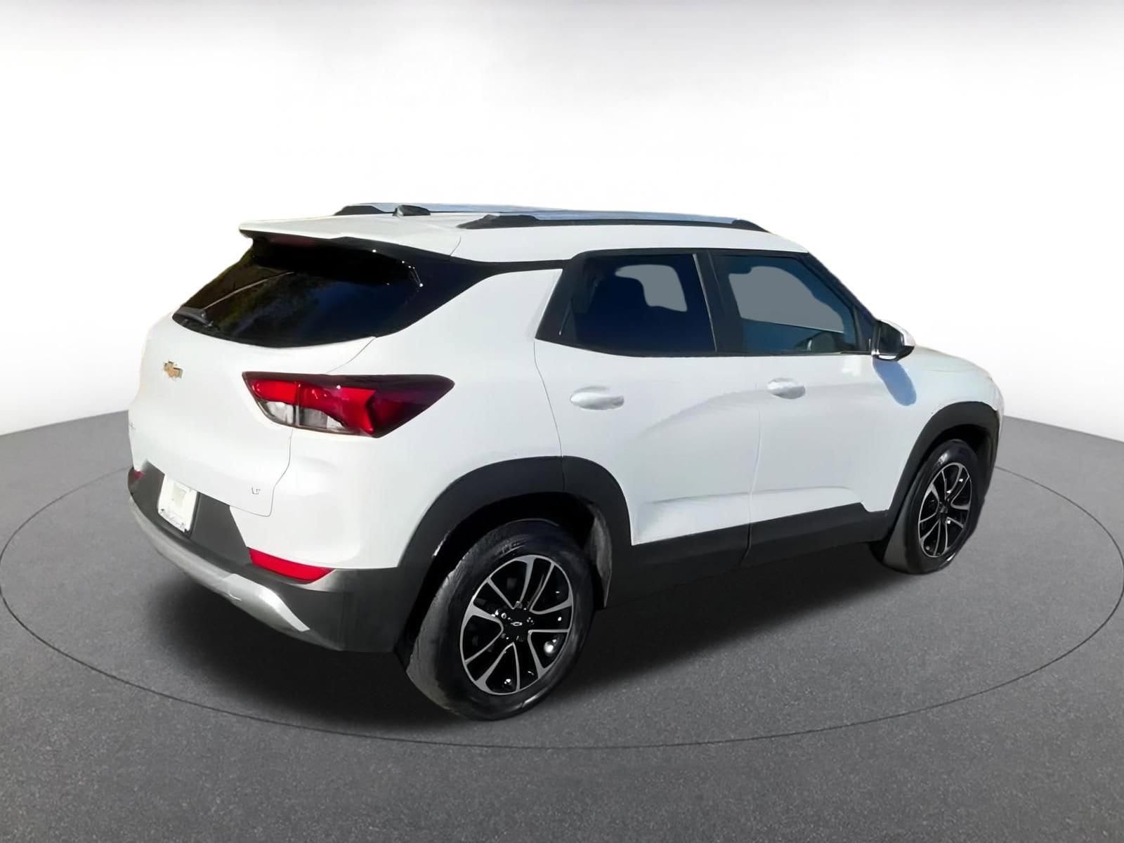 Thumbnail: 2025 Chevrolet TrailBlazer - 14