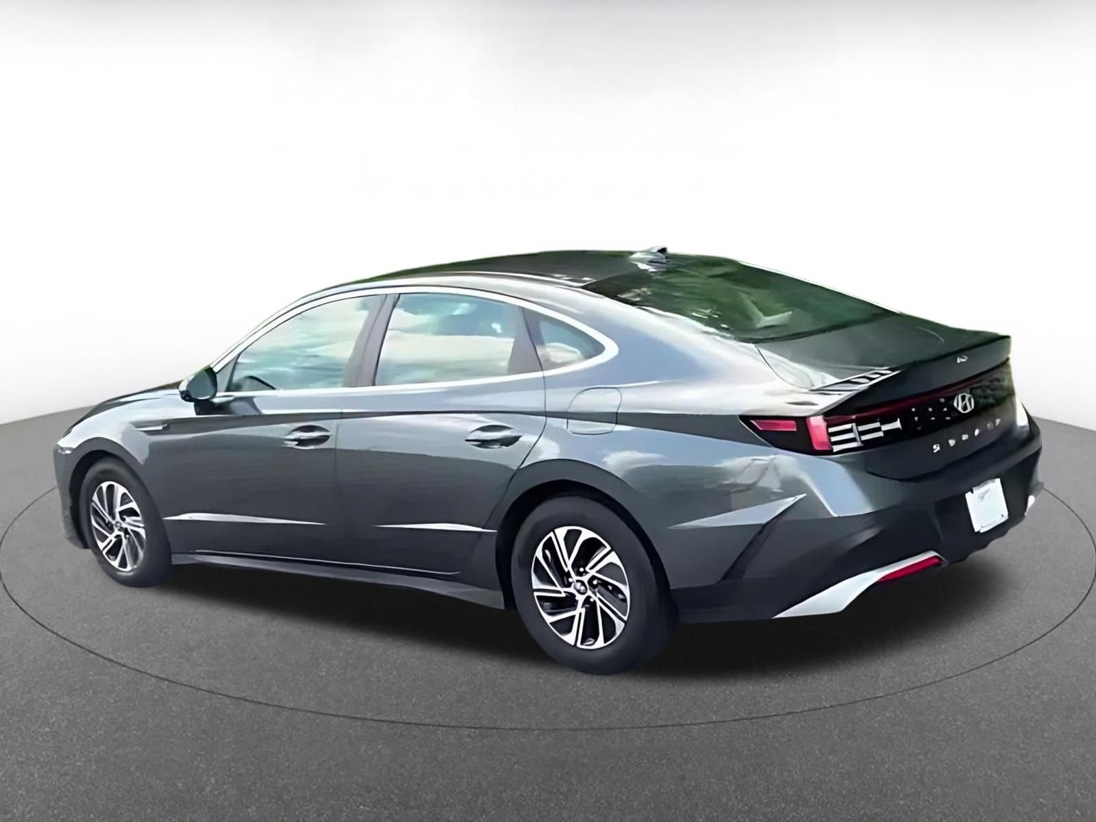 Thumbnail: 2026 Hyundai Sonata - 11