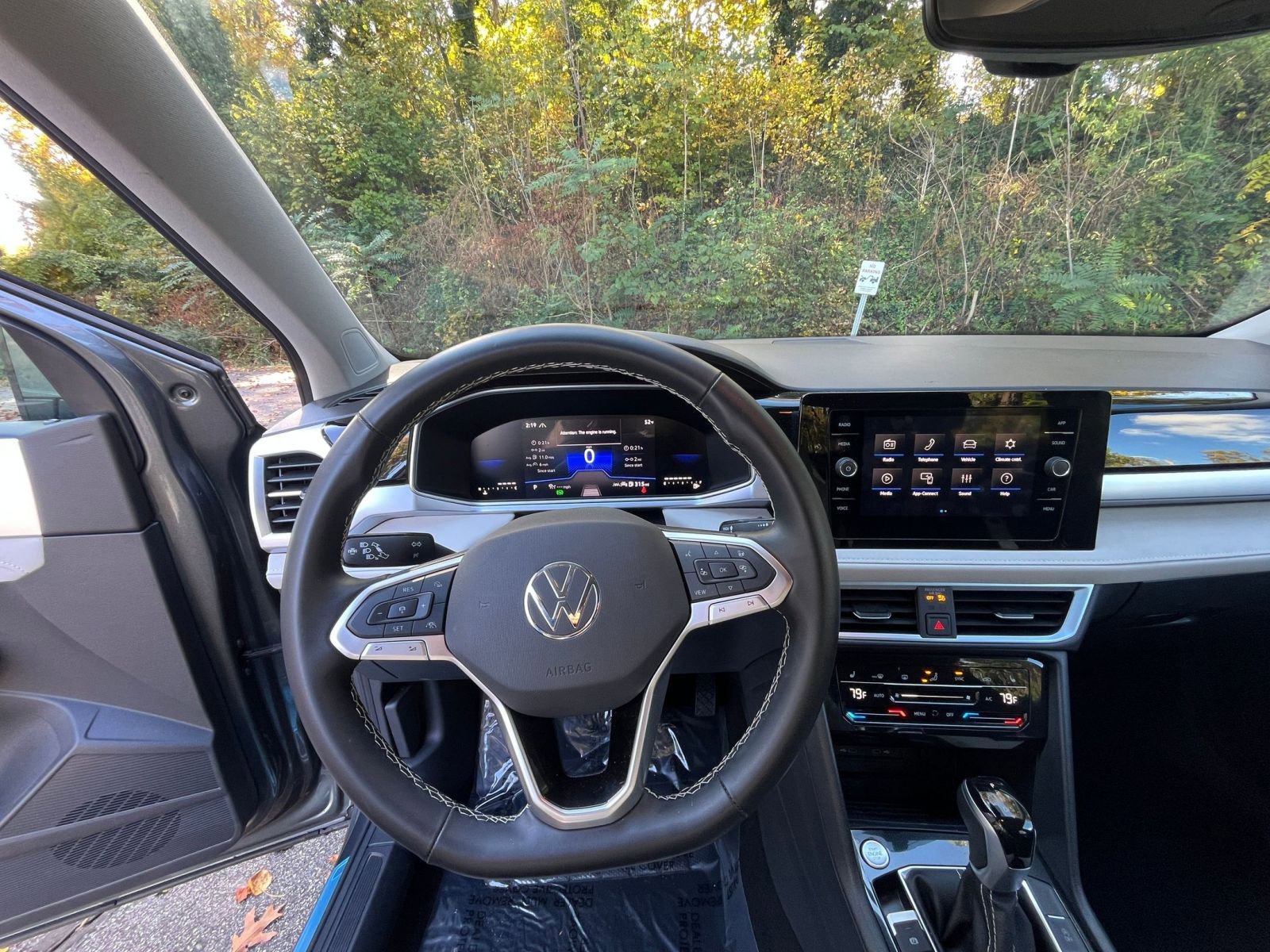 Thumbnail: 2025 Volkswagen Taos - 30