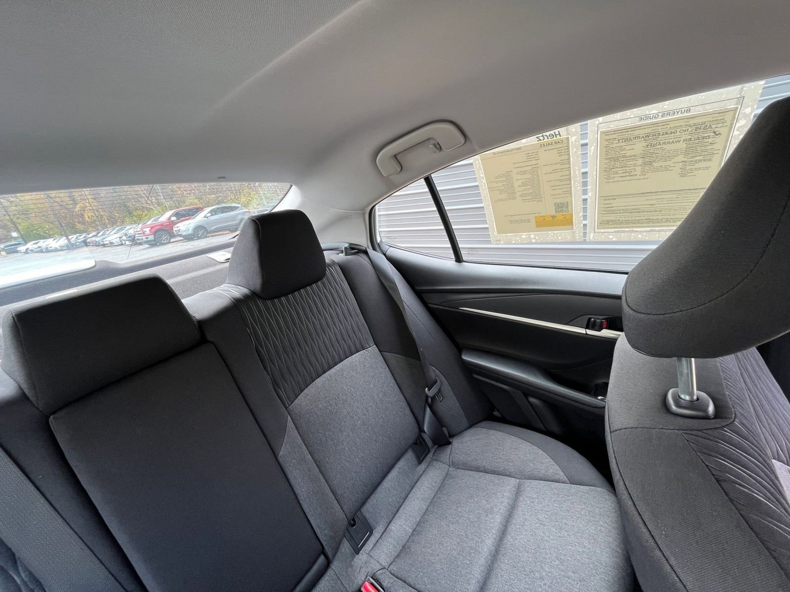 Thumbnail: 2025 Toyota Camry - 32