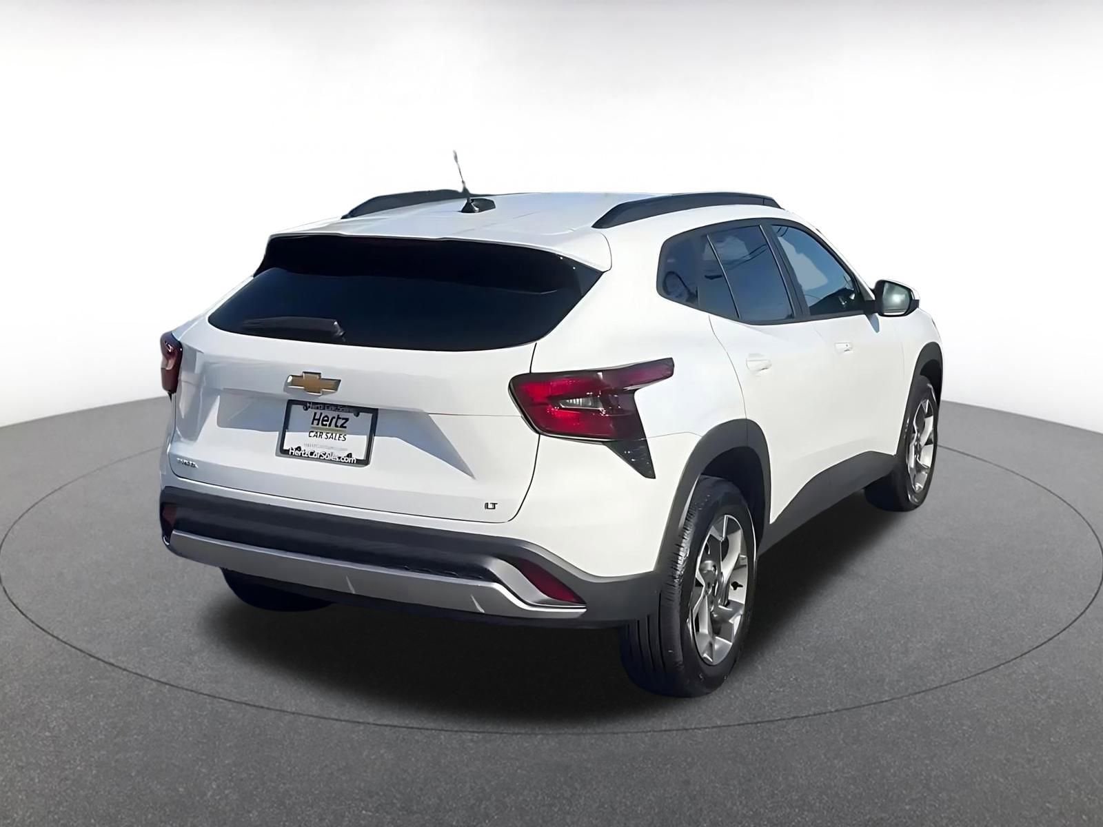 Thumbnail: 2025 Chevrolet Trax - 14