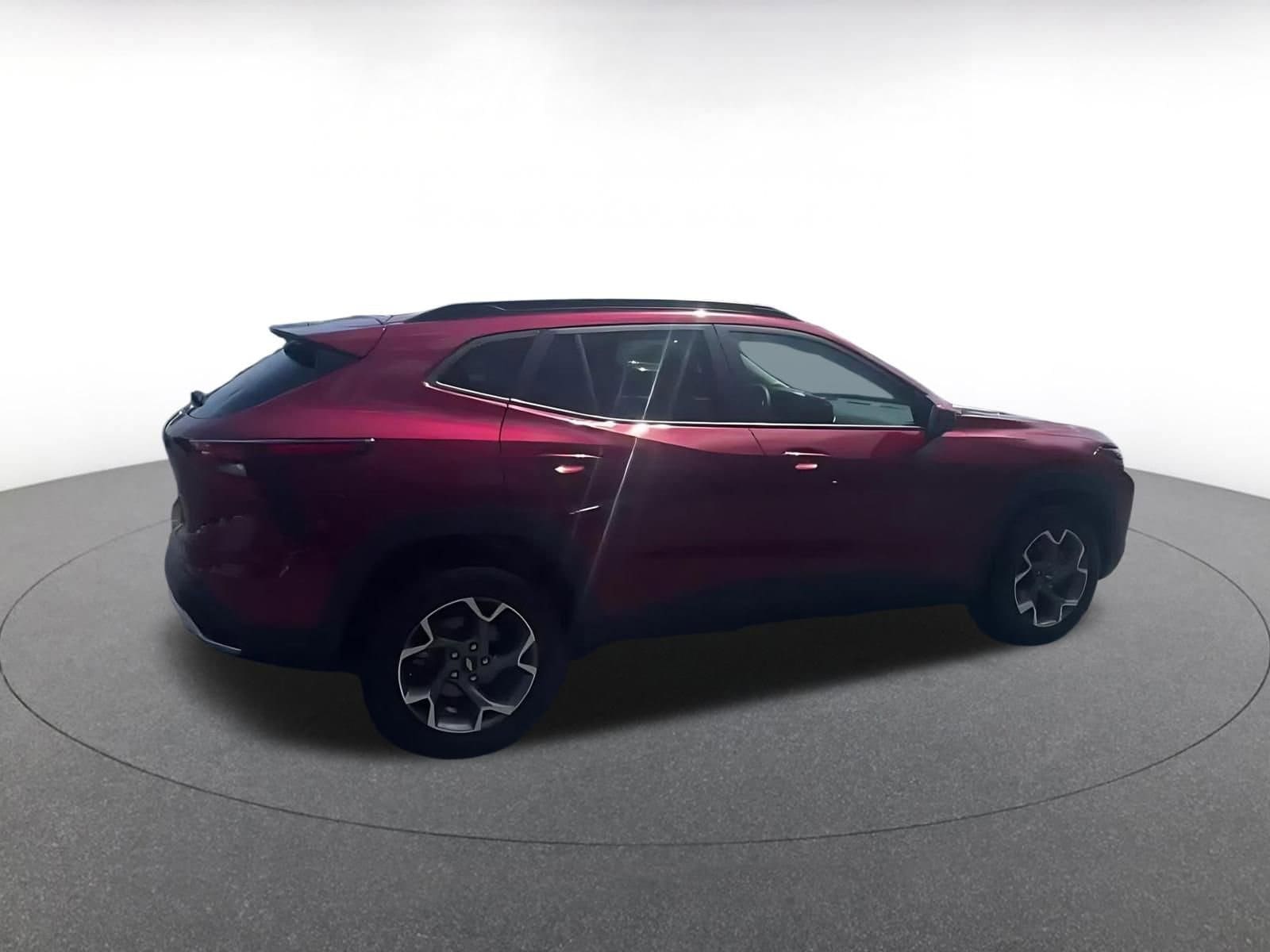 Thumbnail: 2025 Chevrolet Trax - 14