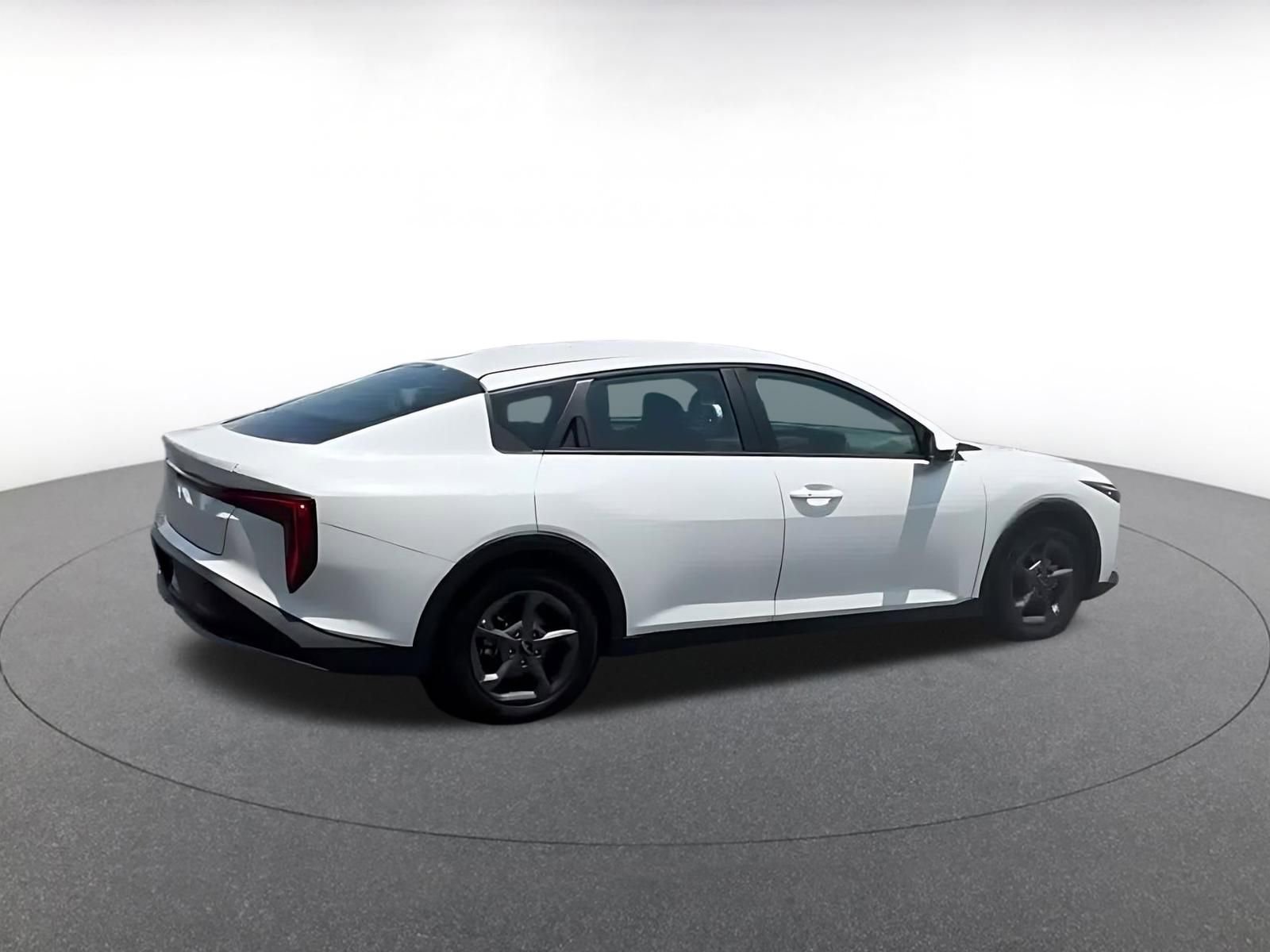 Thumbnail: 2025 Kia K4 - 10
