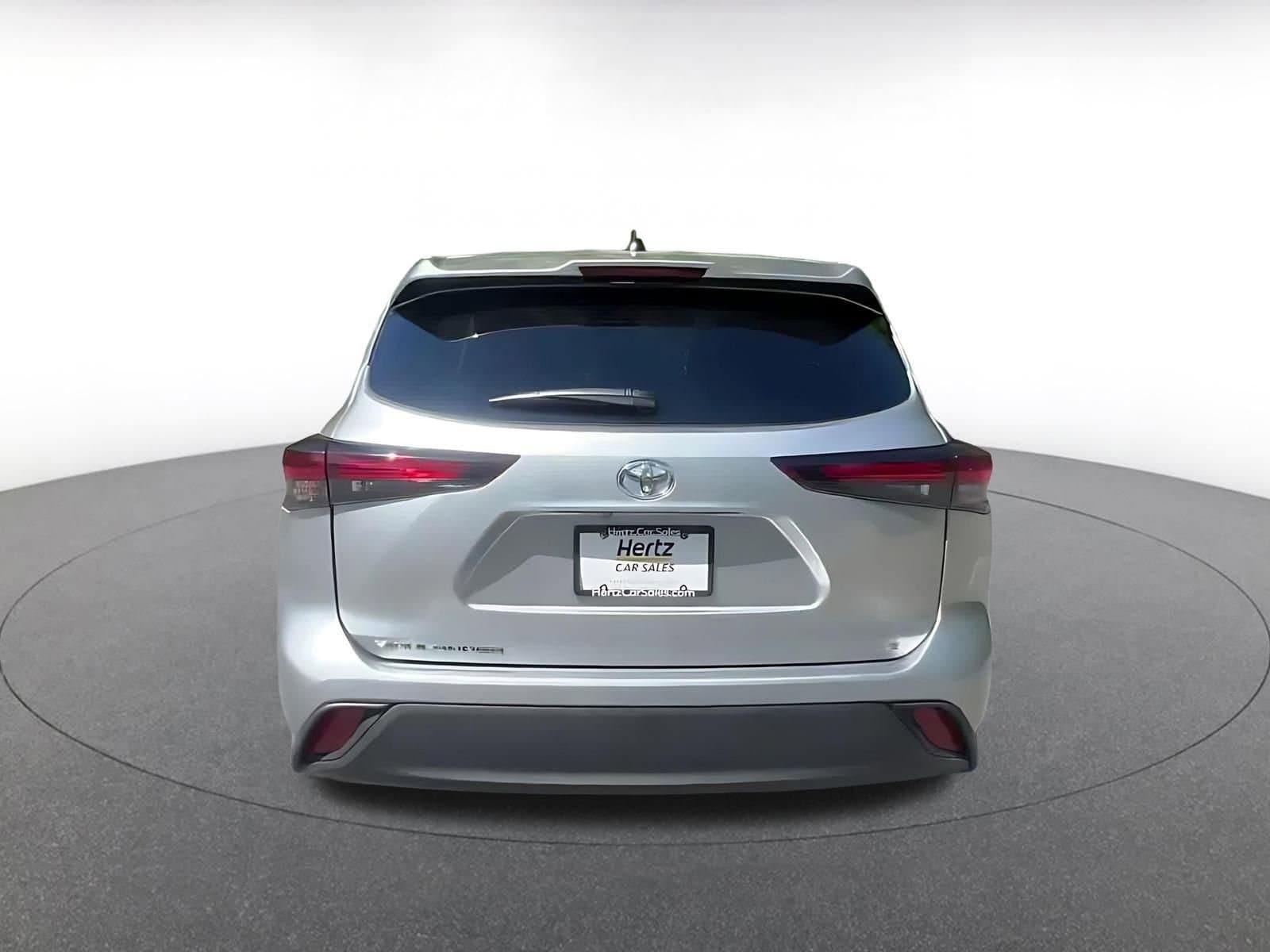 Thumbnail: 2025 Toyota Highlander - 12