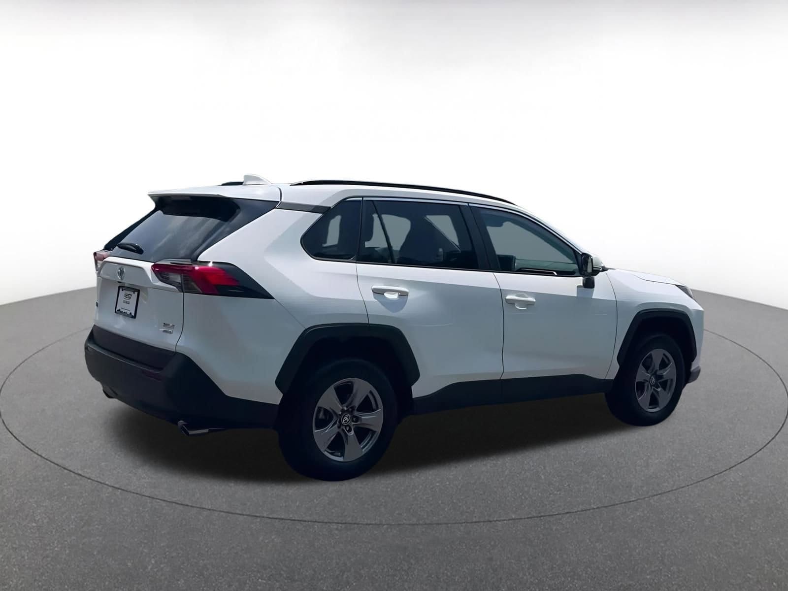 Thumbnail: 2024 Toyota RAV4 - 15