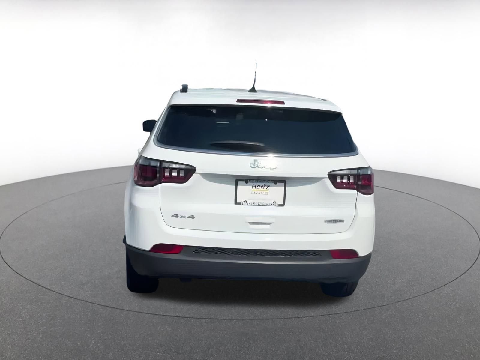 Thumbnail: 2023 Jeep Compass - 12