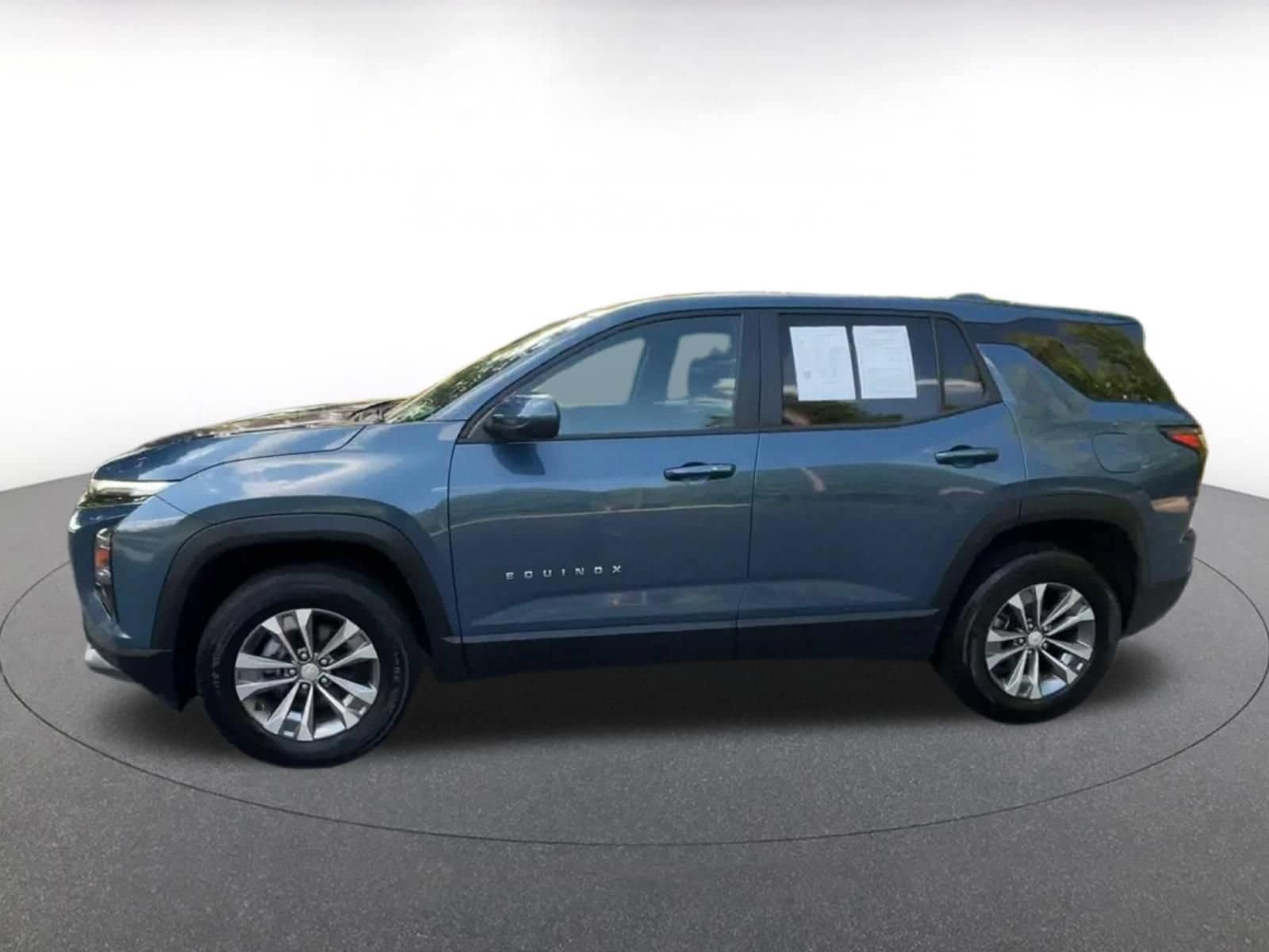 Thumbnail: 2025 Chevrolet Equinox - 9