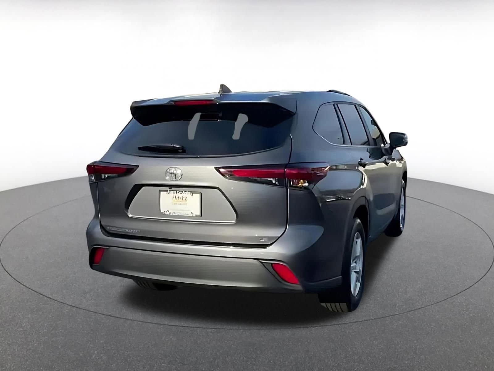 Thumbnail: 2025 Toyota Highlander - 10