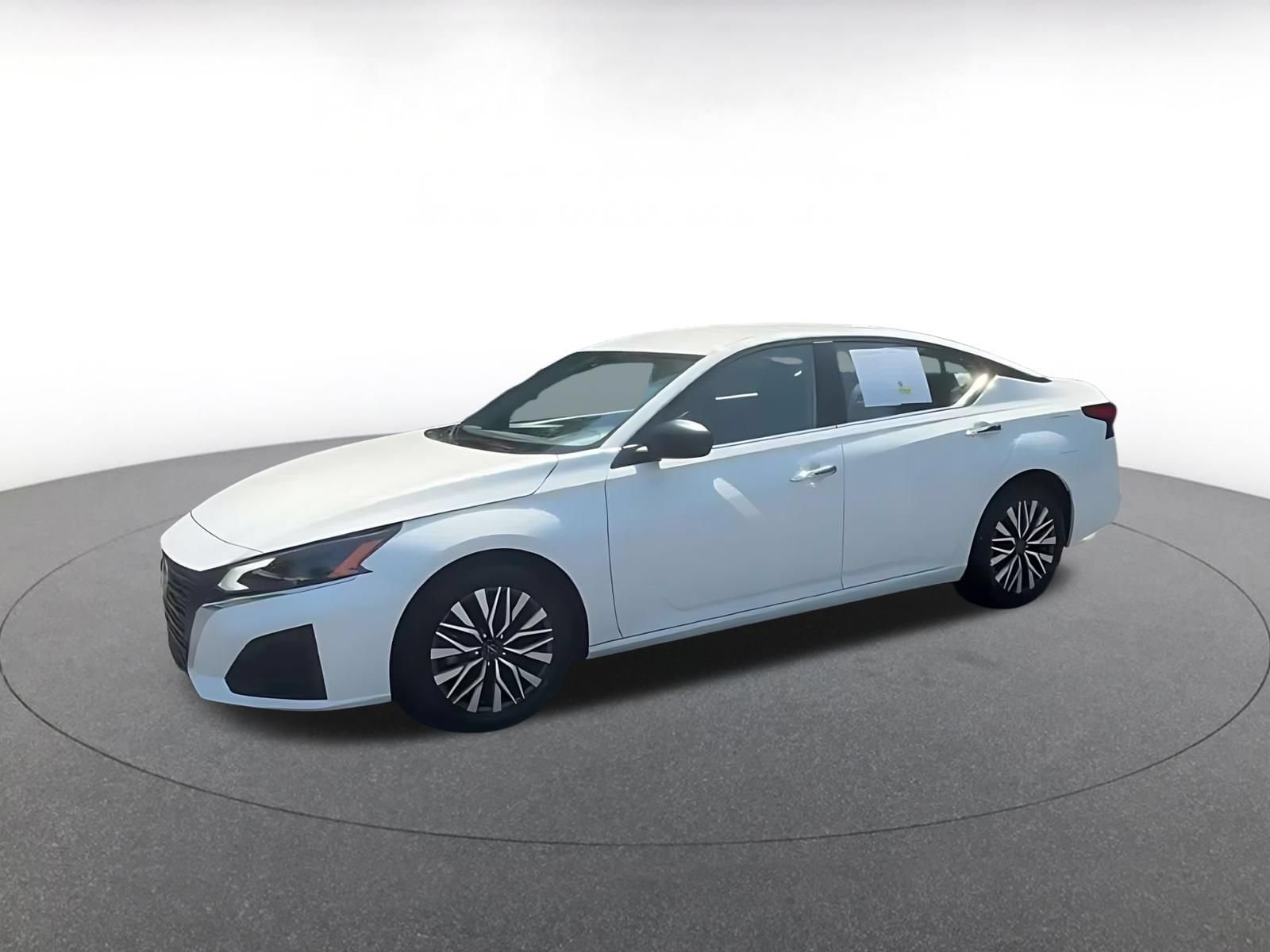 Thumbnail: 2025 Nissan Altima - 6